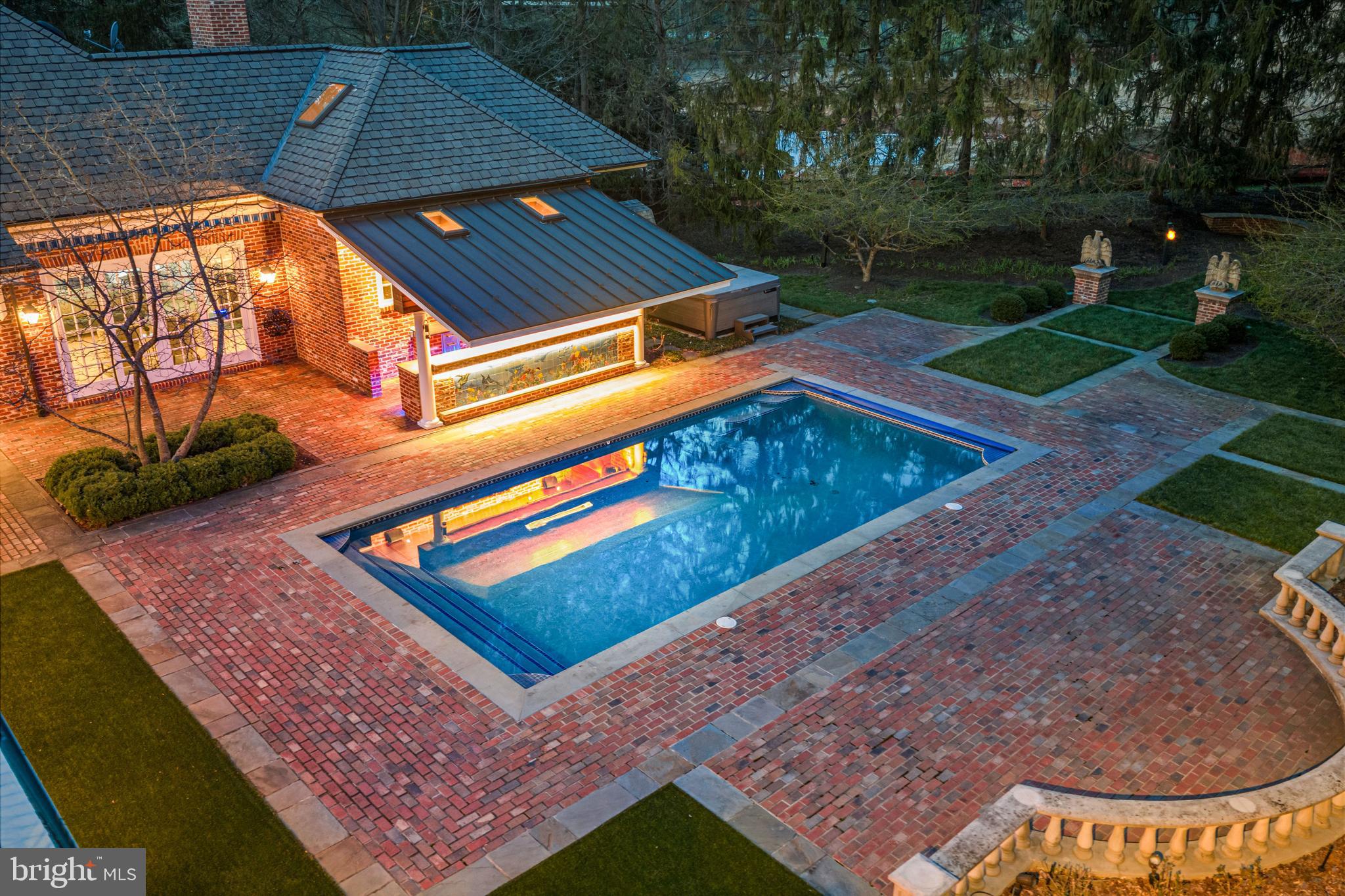 MERION GOLF ESTATES - Residential