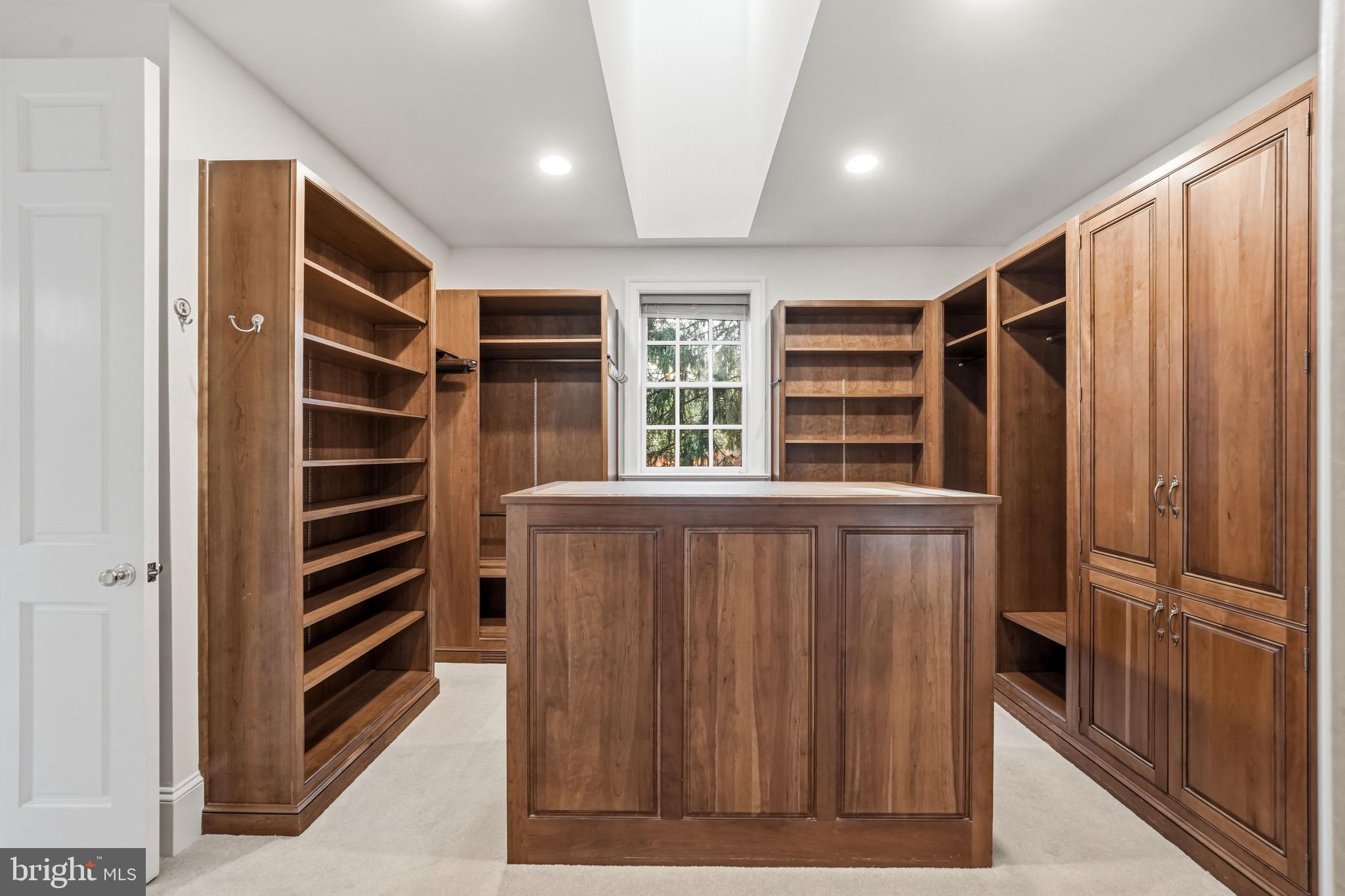 MERION GOLF ESTATES - Residential