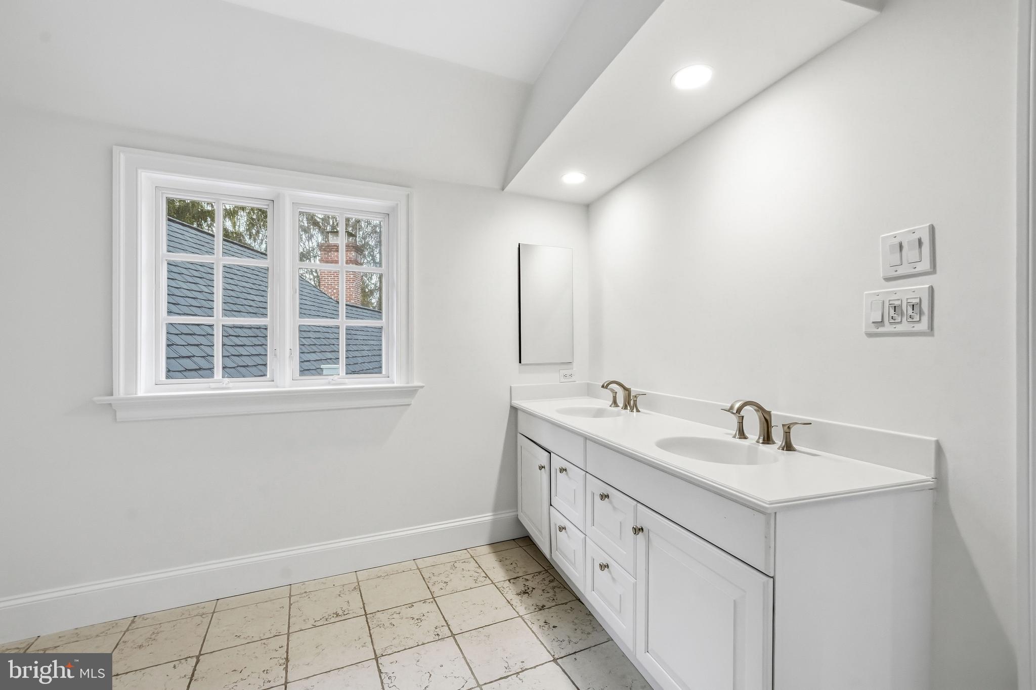 MERION GOLF ESTATES - Residential