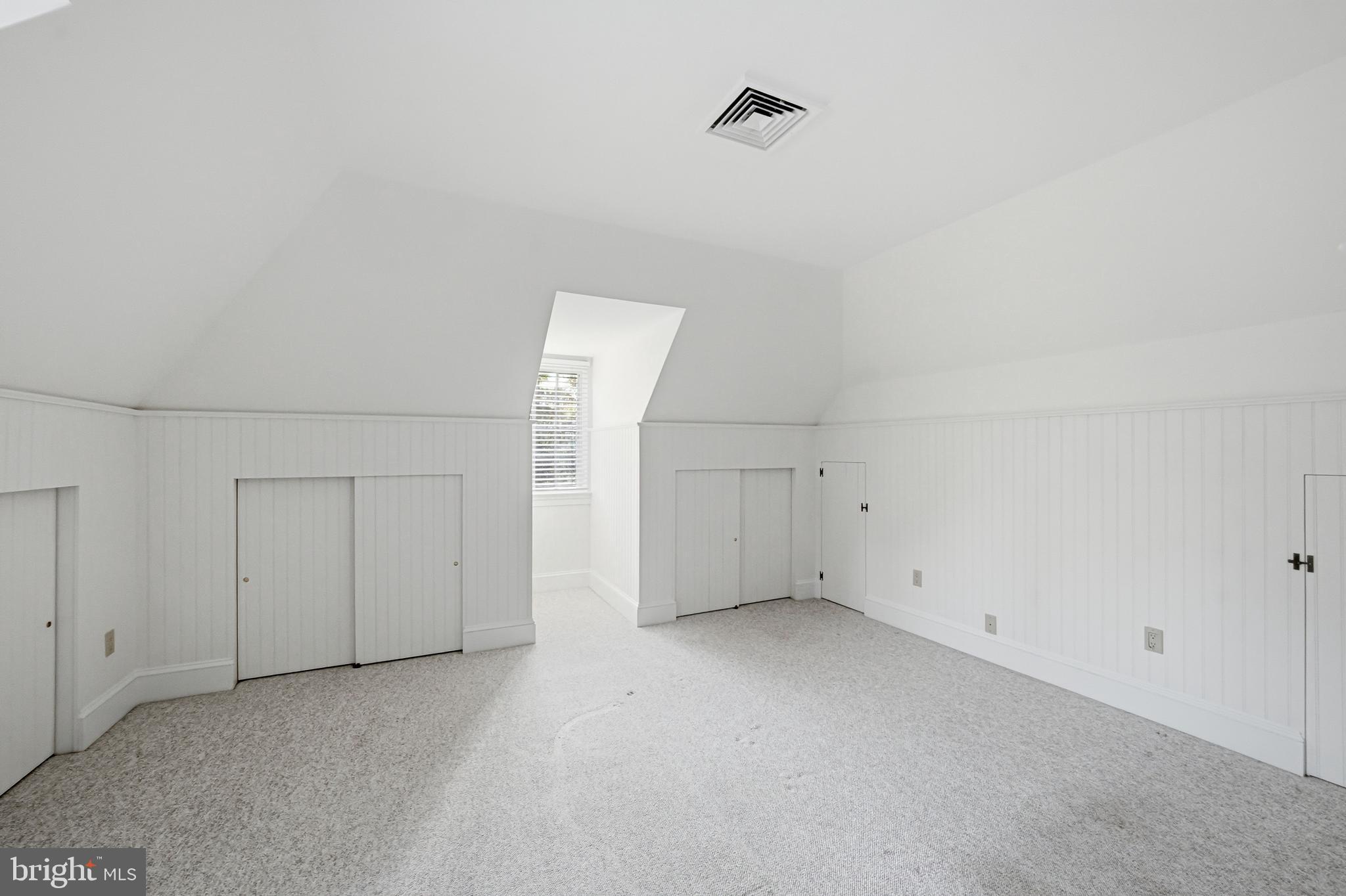 MERION GOLF ESTATES - Residential