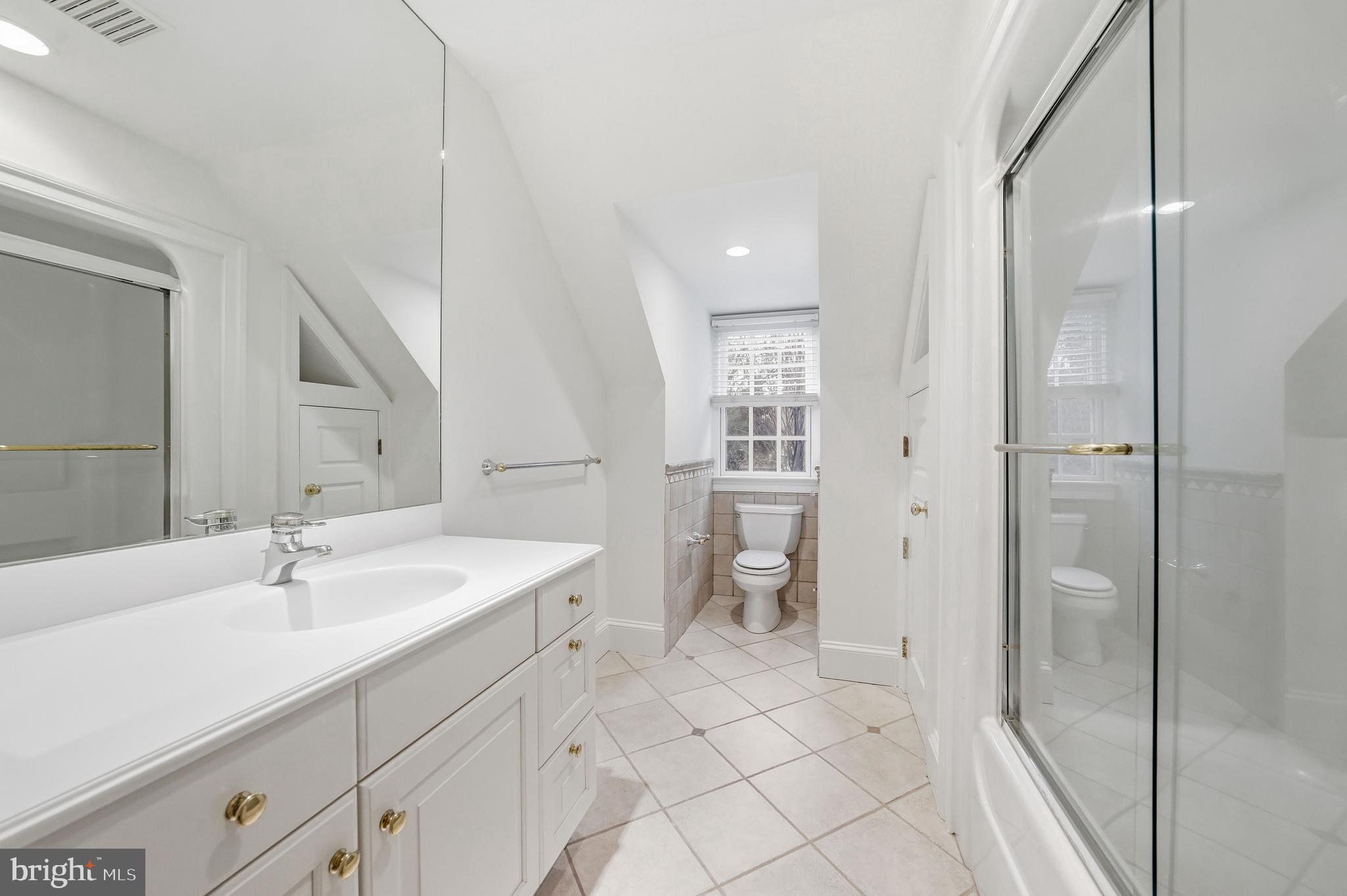 MERION GOLF ESTATES - Residential