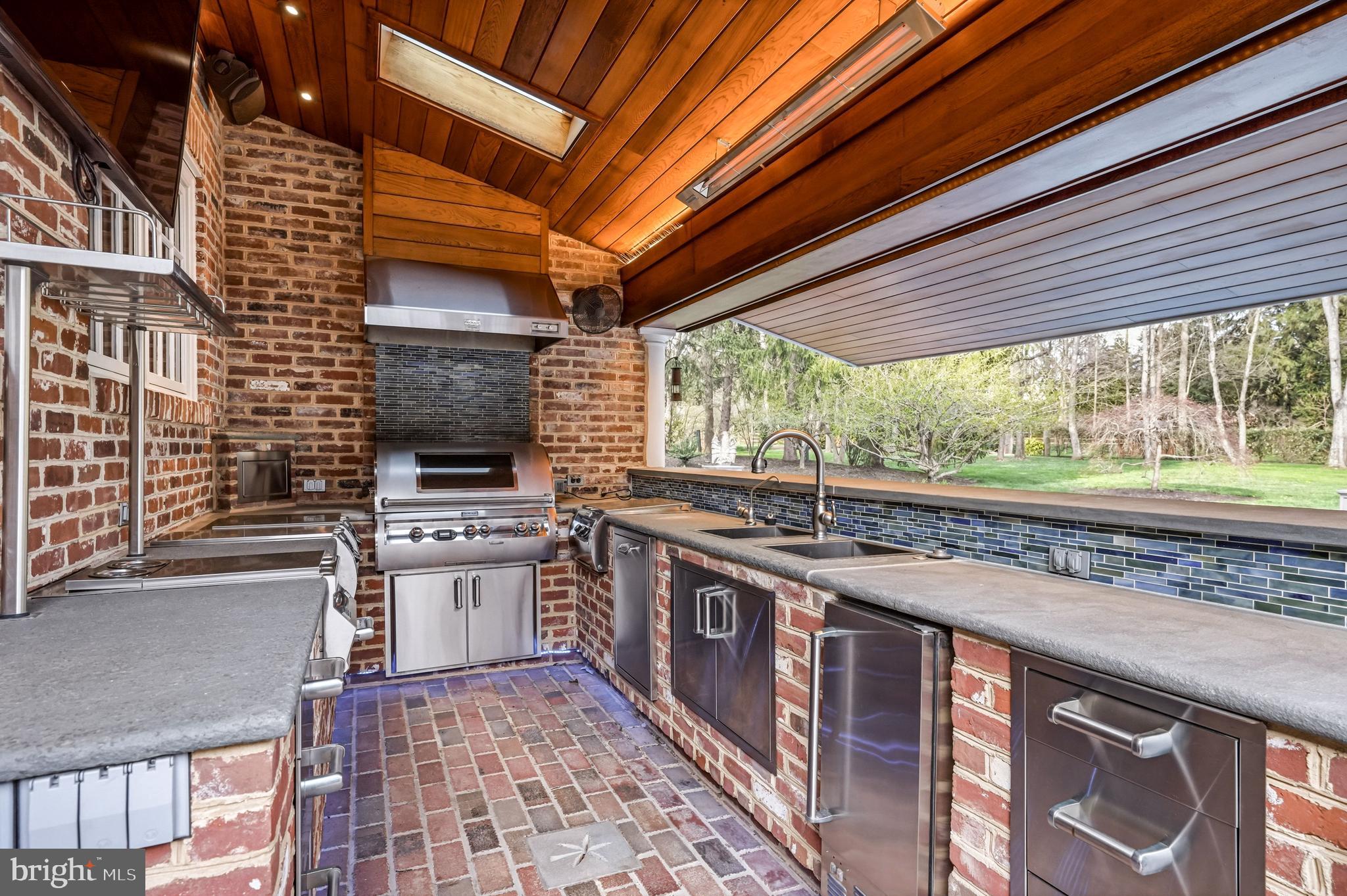 MERION GOLF ESTATES - Residential