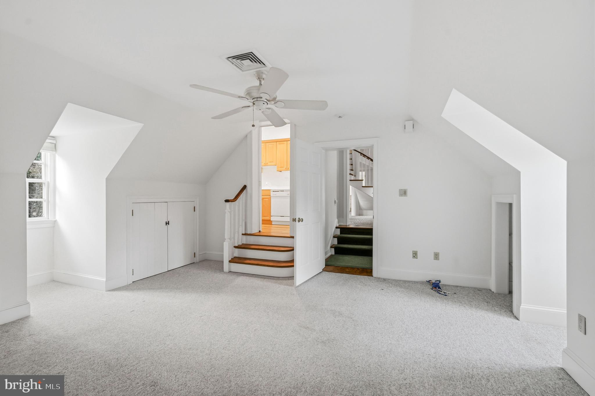 MERION GOLF ESTATES - Residential