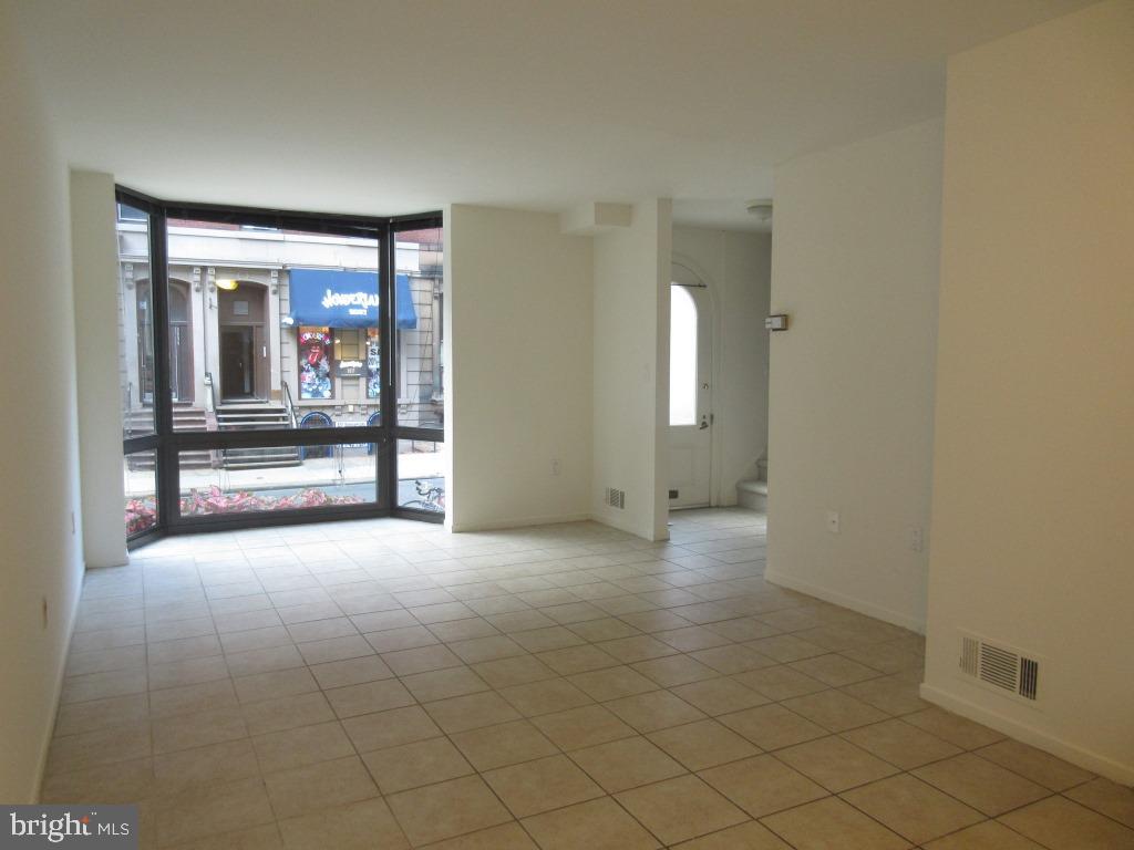 RITTENHOUSE SQUARE - Residential Lease