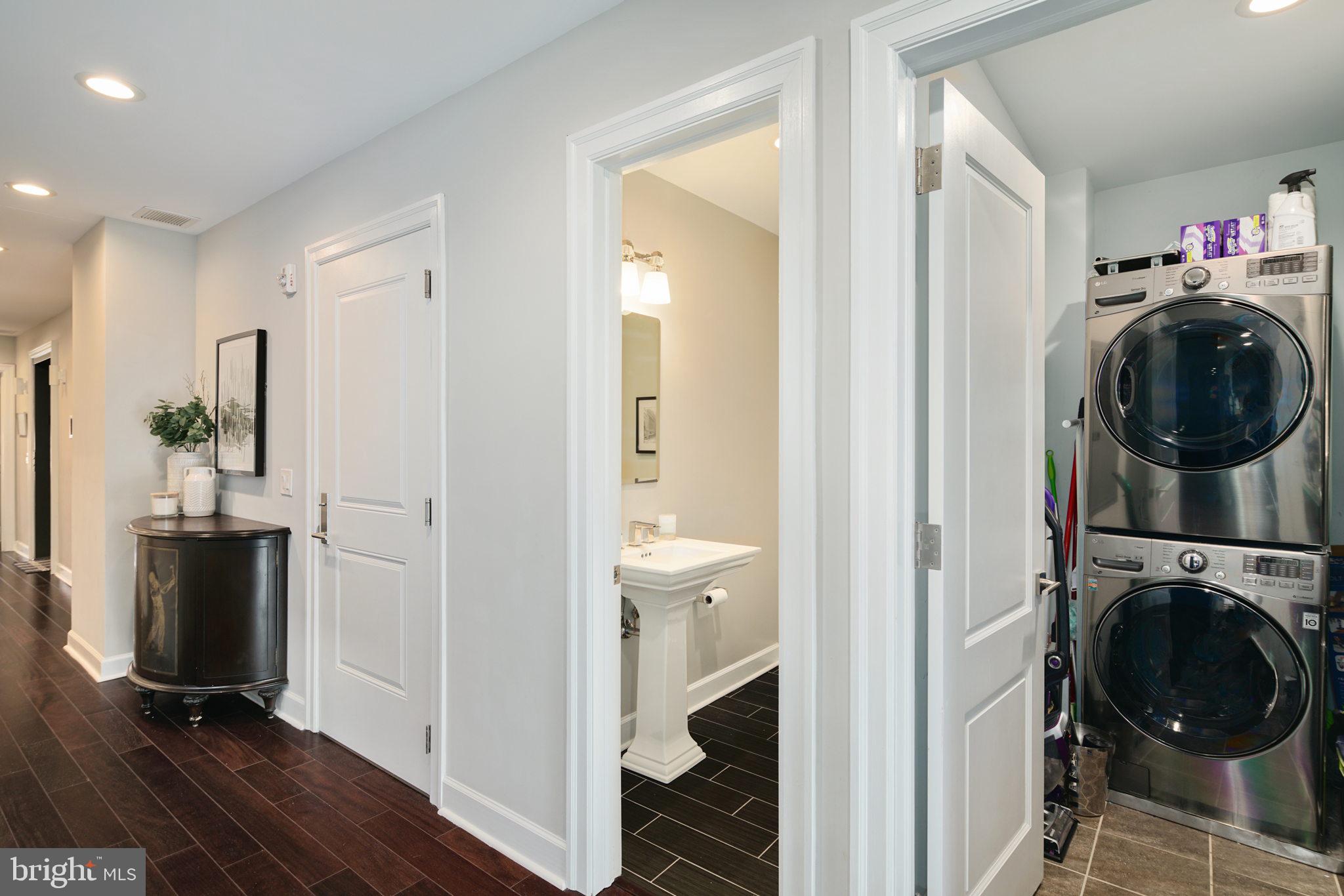 ART MUSEUM AREA - Residential