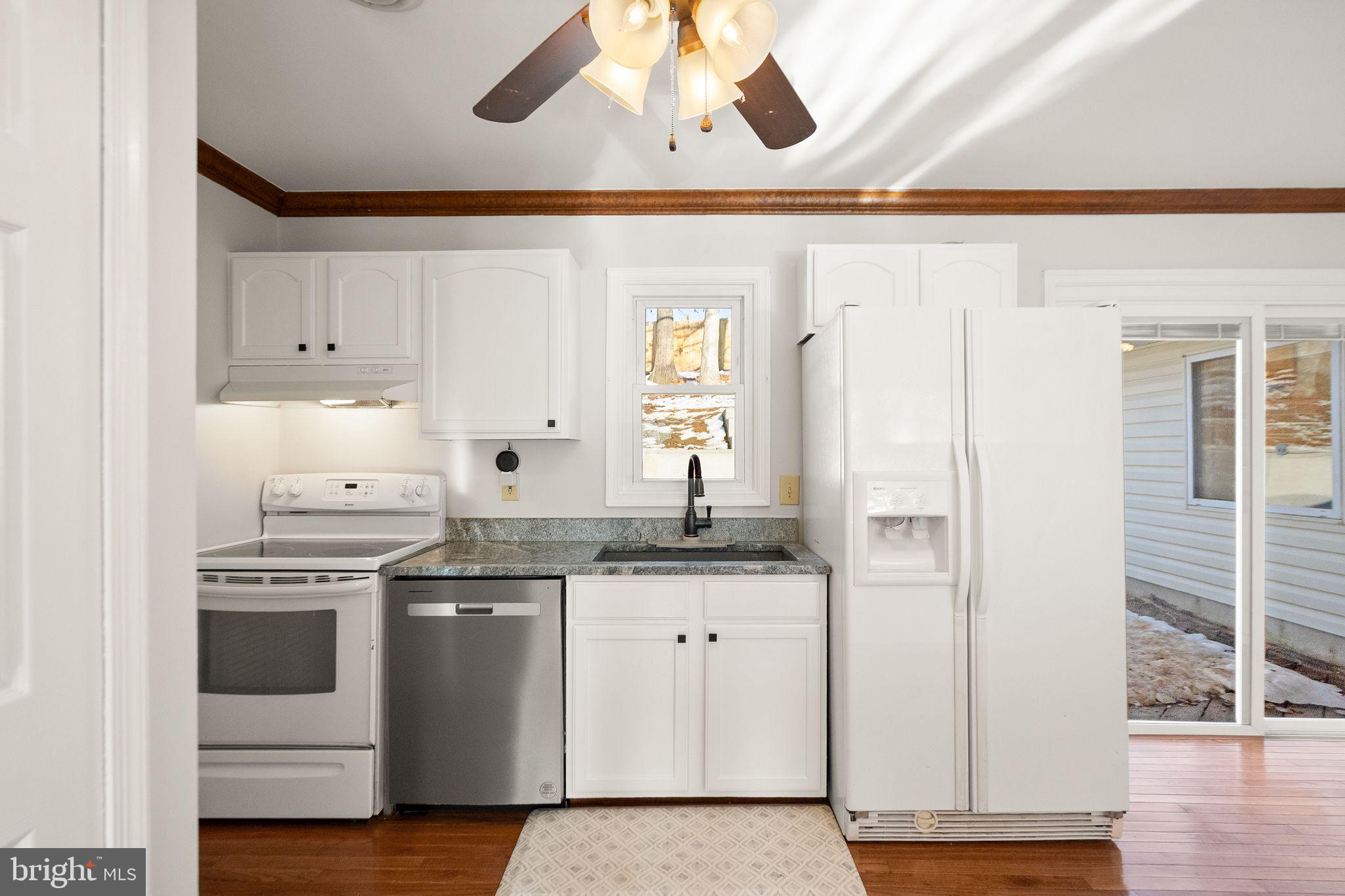 HICKORY RIDGE - Residential