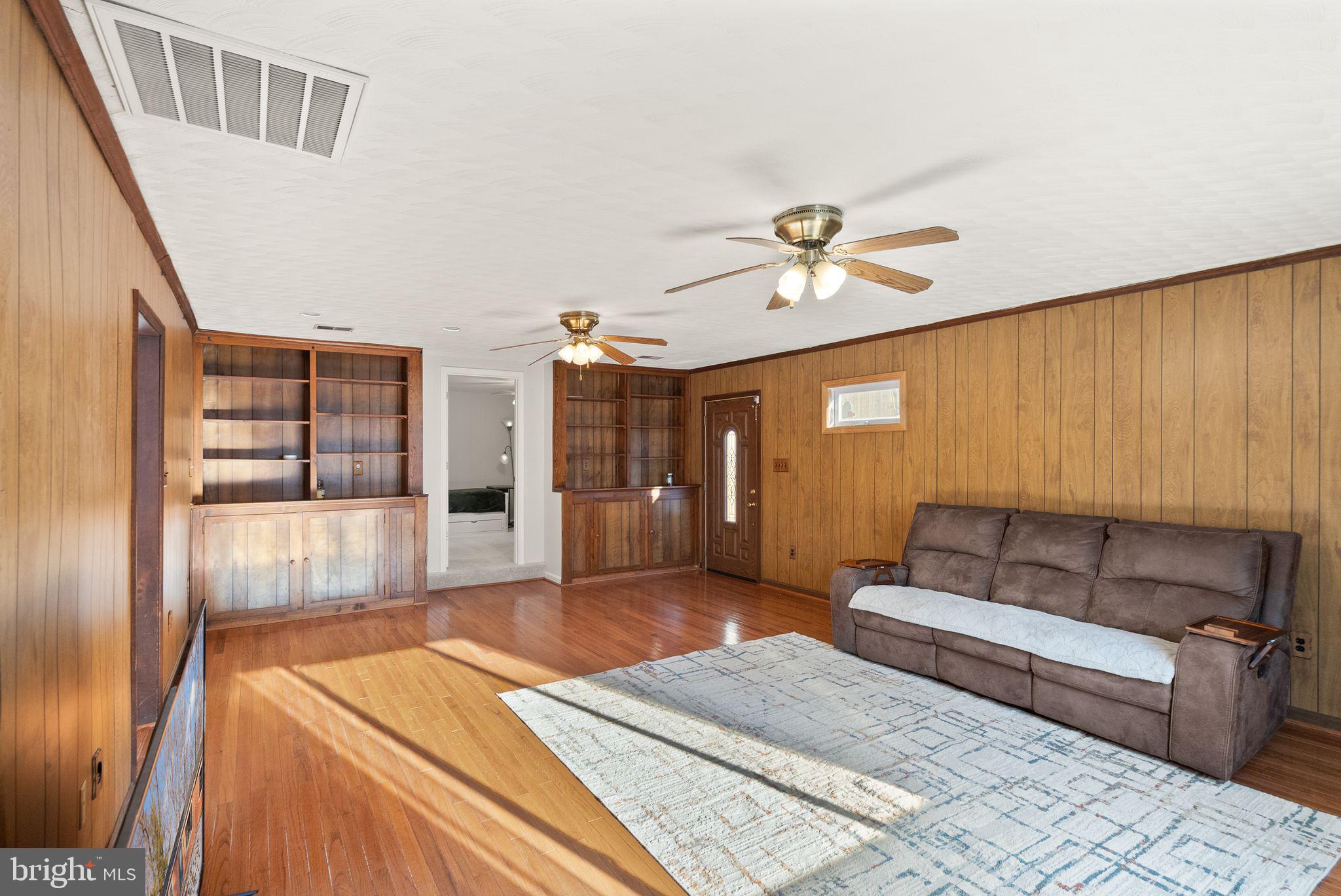 HICKORY RIDGE - Residential