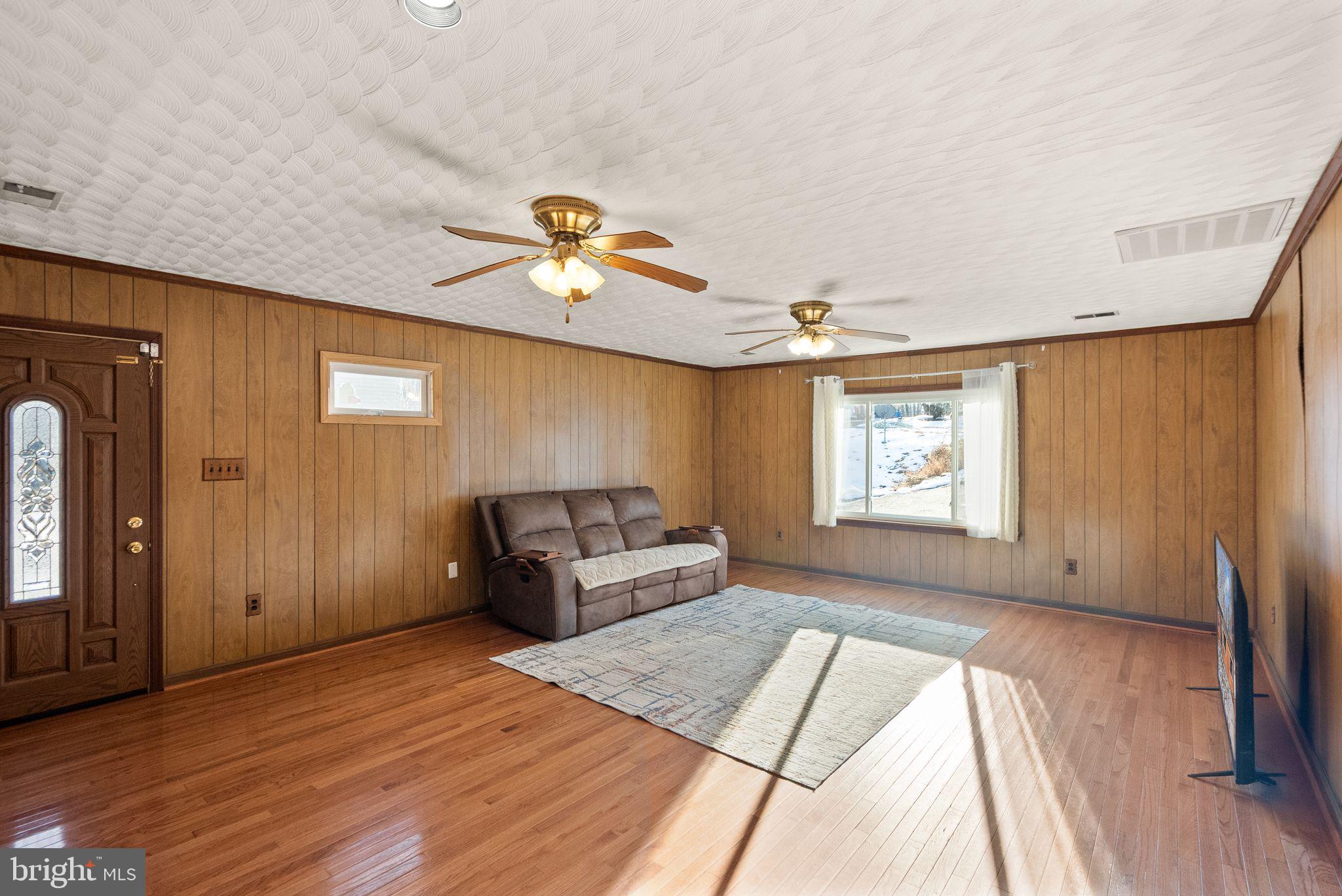 HICKORY RIDGE - Residential