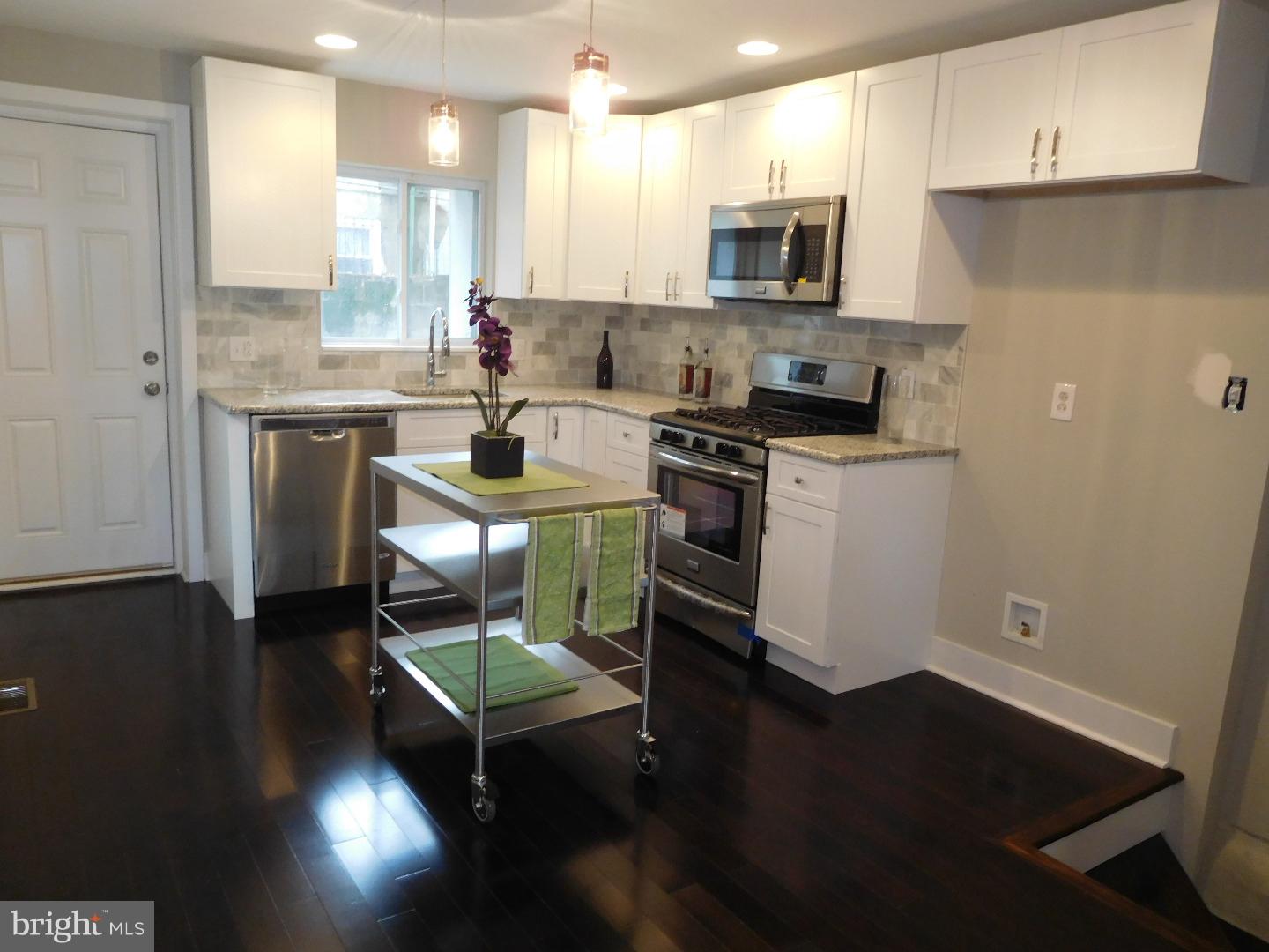 POINT BREEZE - Residential
