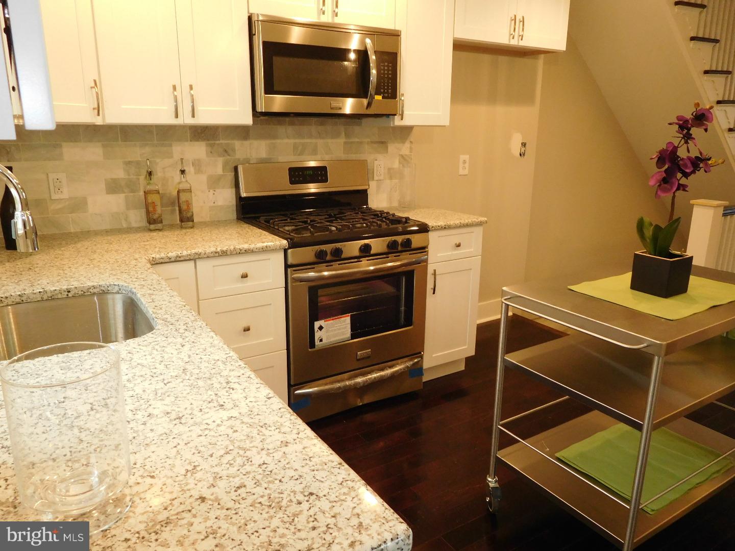 POINT BREEZE - Residential
