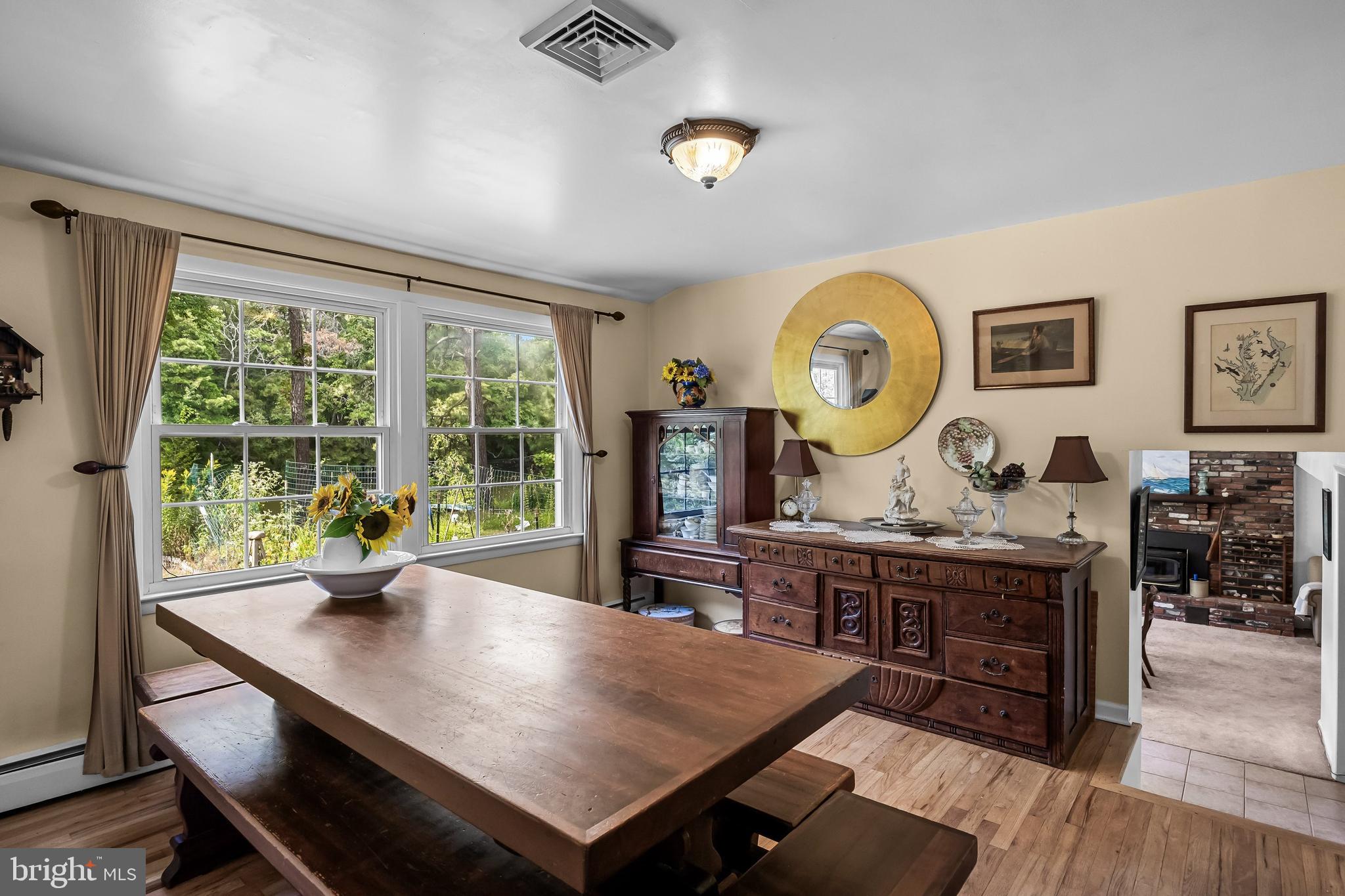 42 OAKWOOD DRIVE