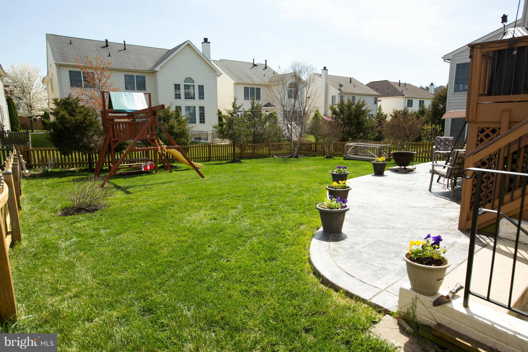 SOUTH RIDING - Residential