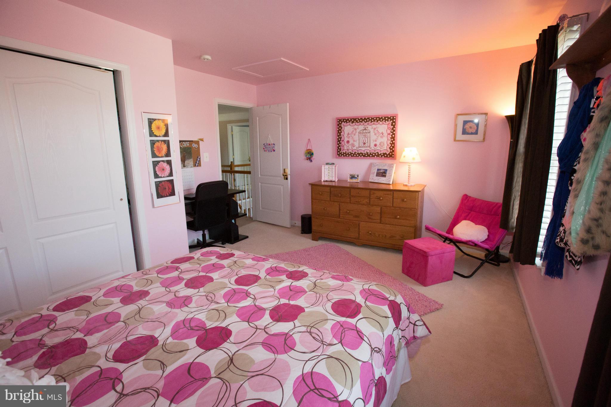 SOUTH RIDING - Residential