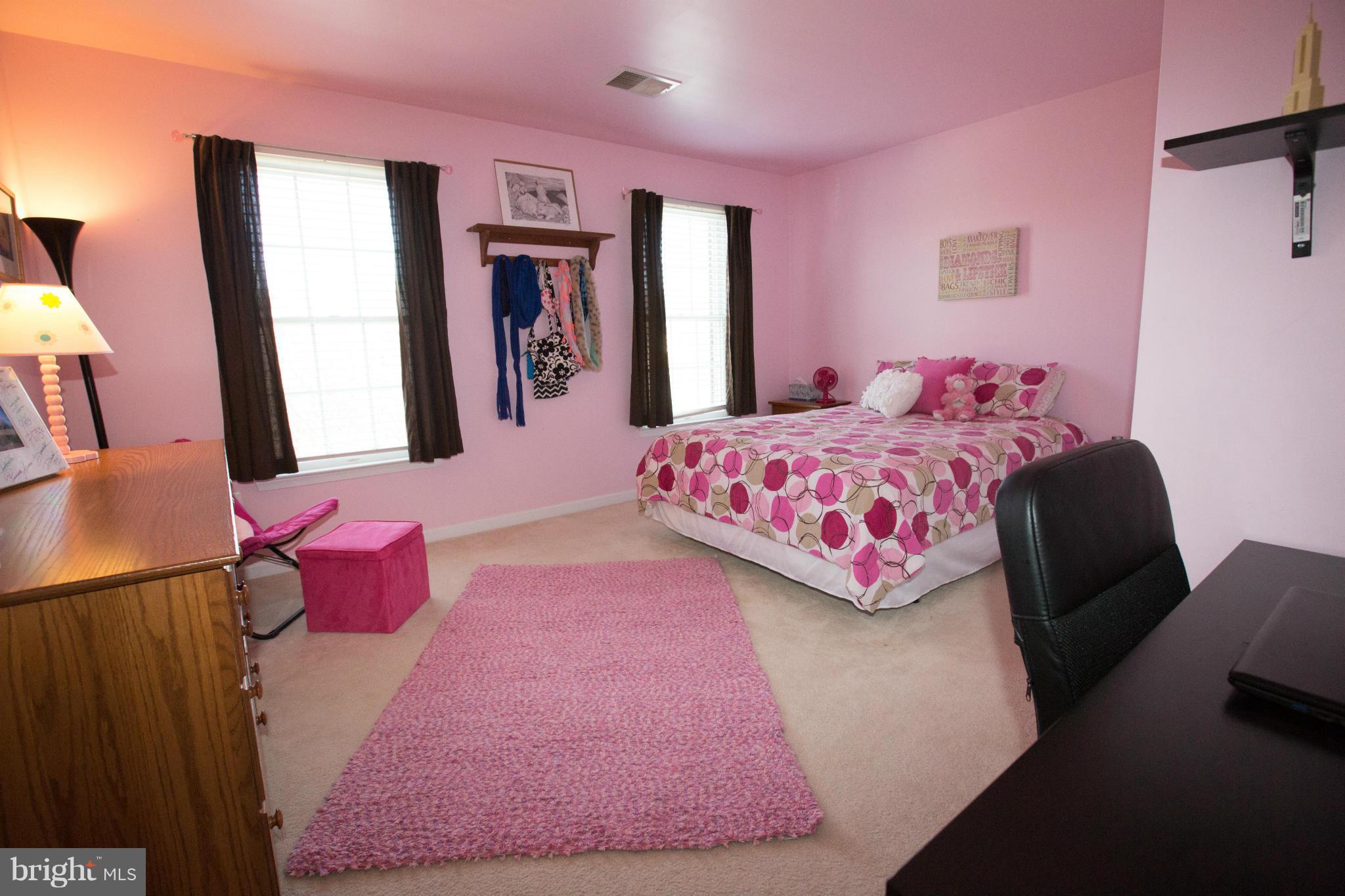 SOUTH RIDING - Residential