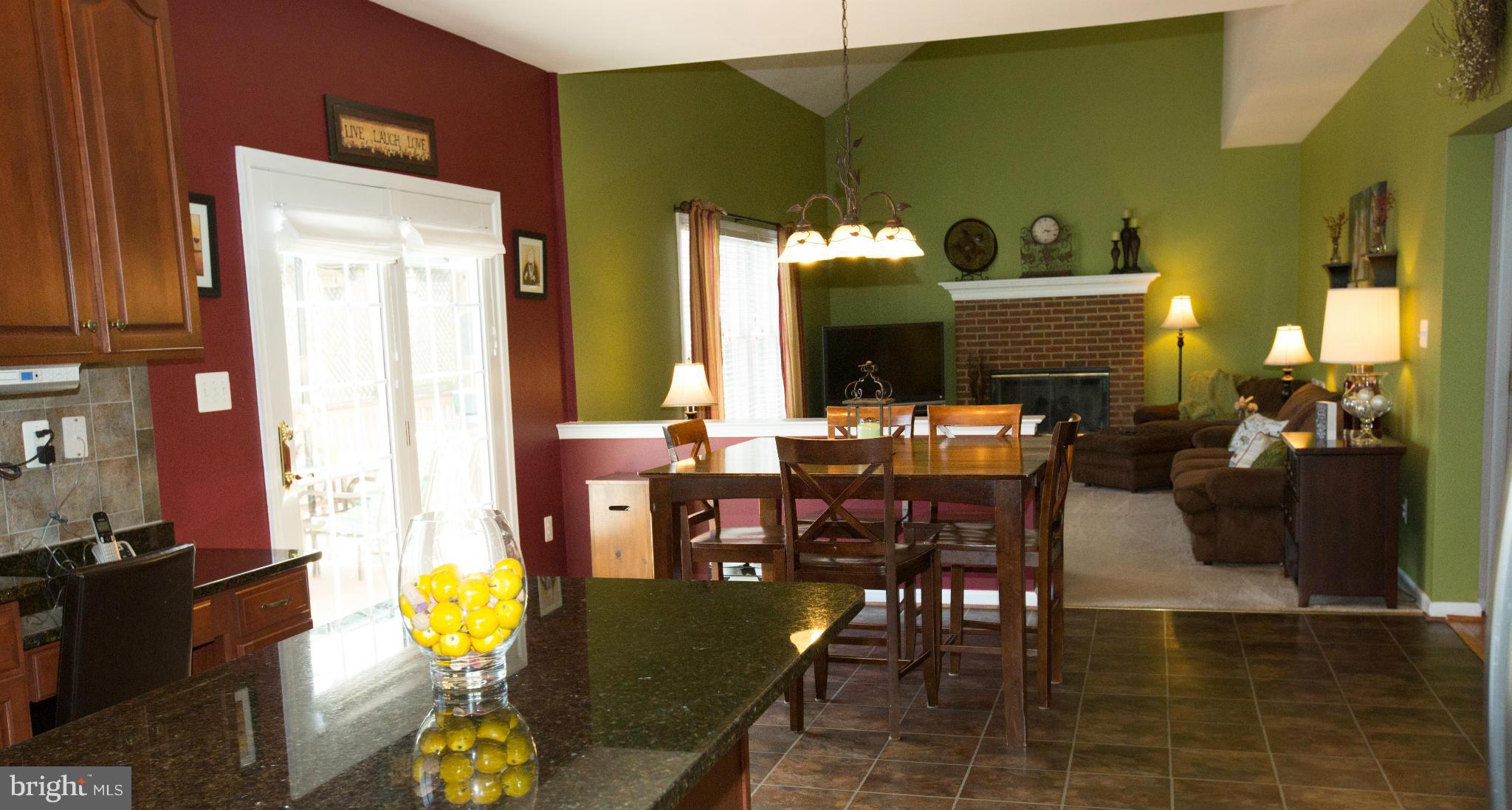 SOUTH RIDING - Residential