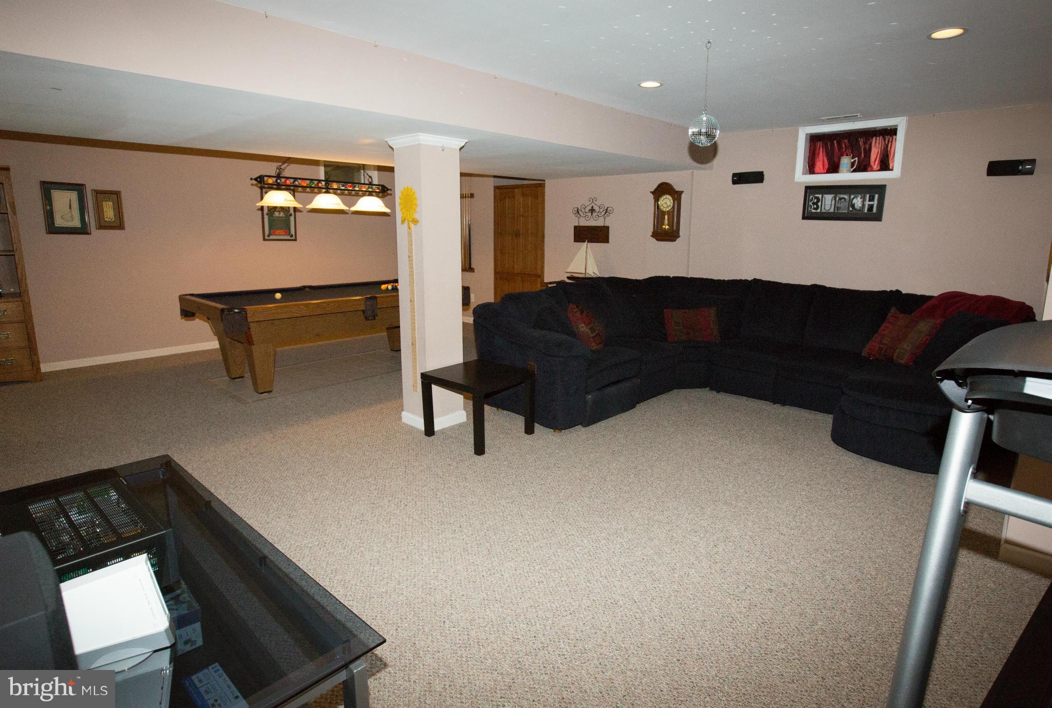 SOUTH RIDING - Residential