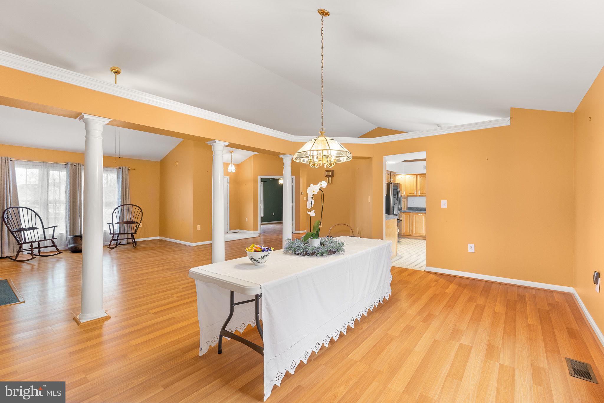 LOCUST HILL - Residential