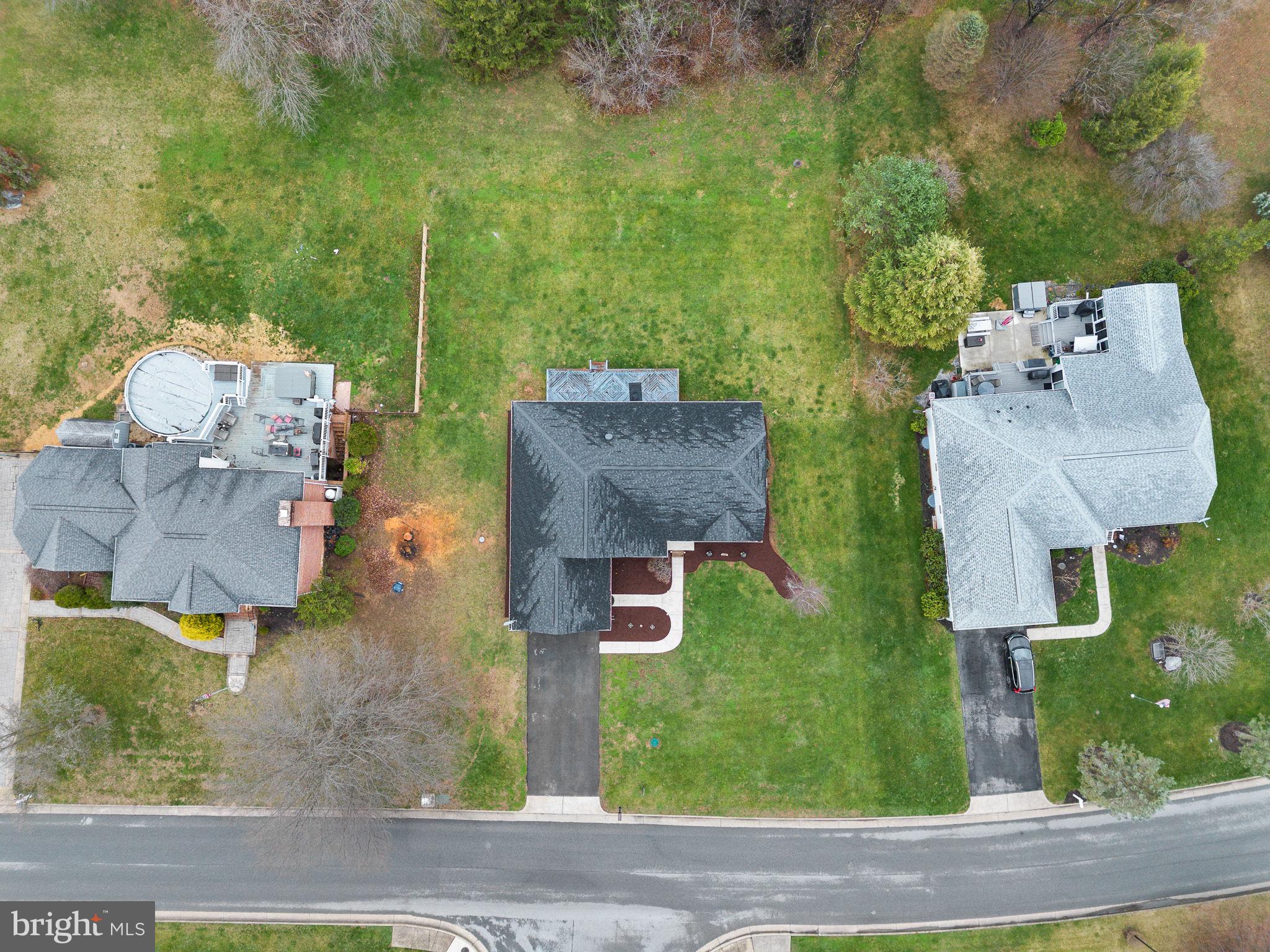 LOCUST HILL - Residential