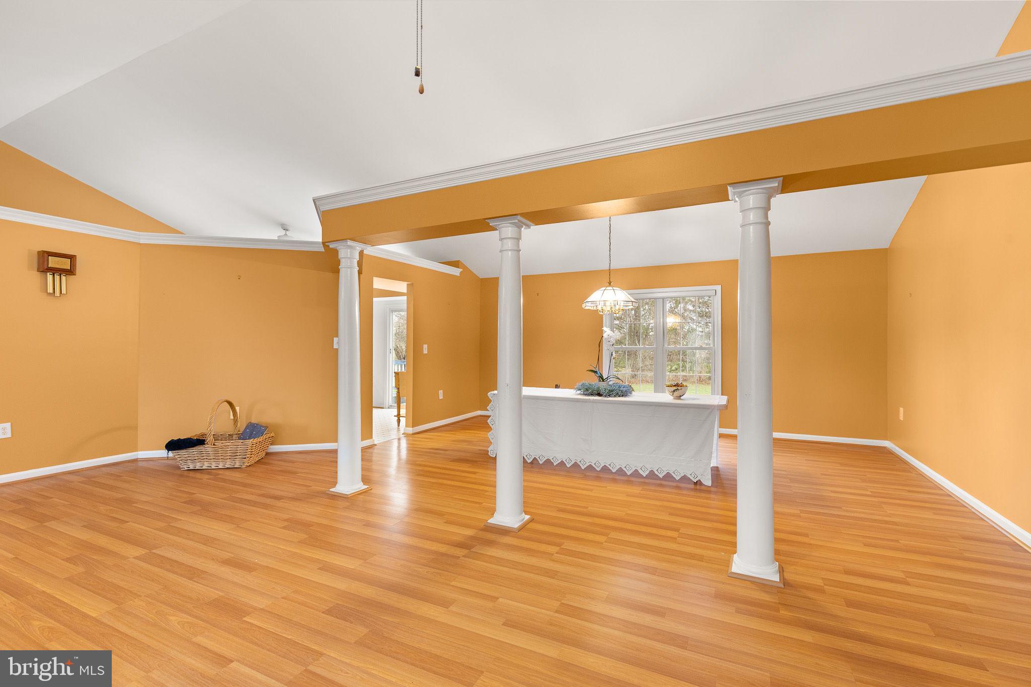 LOCUST HILL - Residential