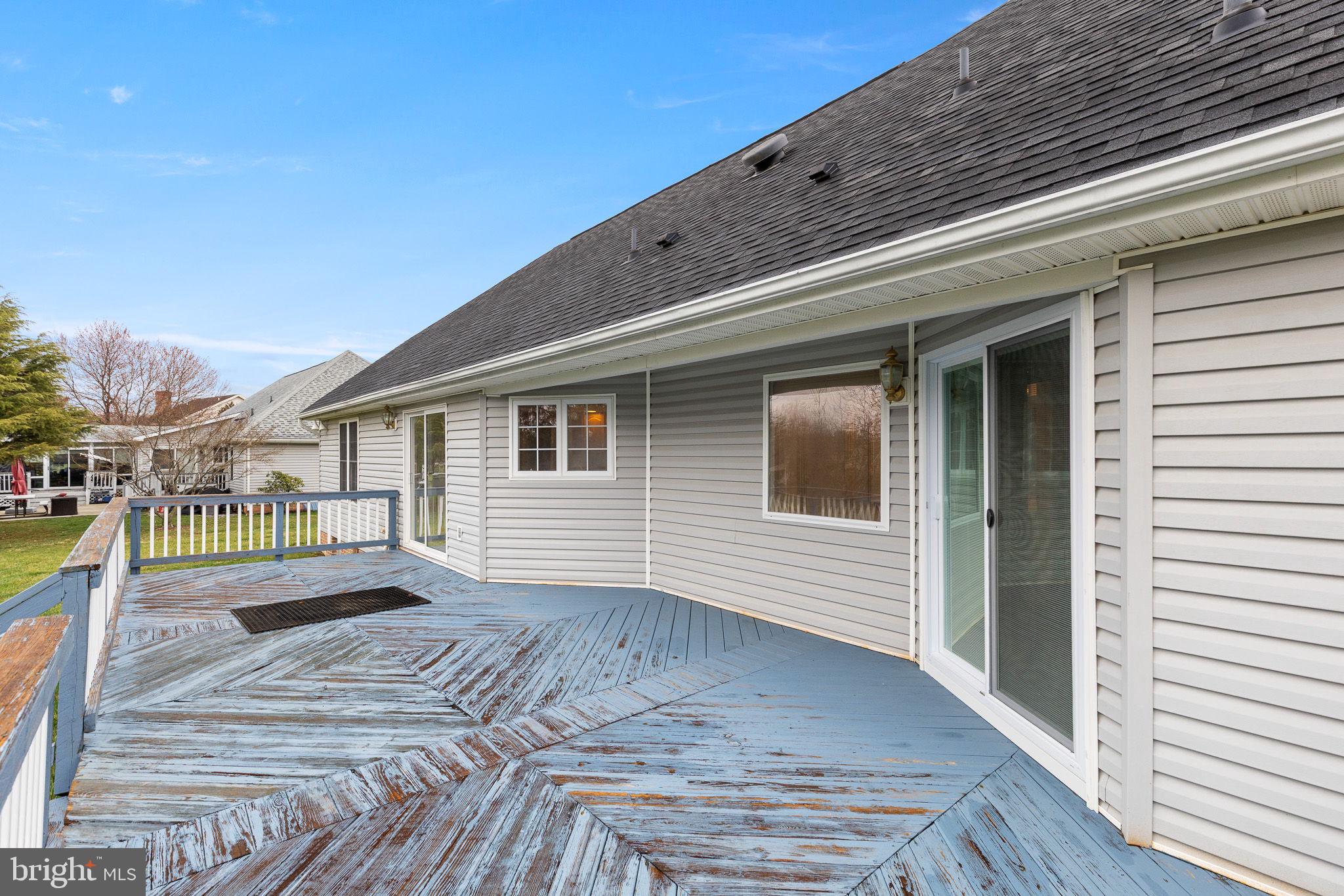 LOCUST HILL - Residential