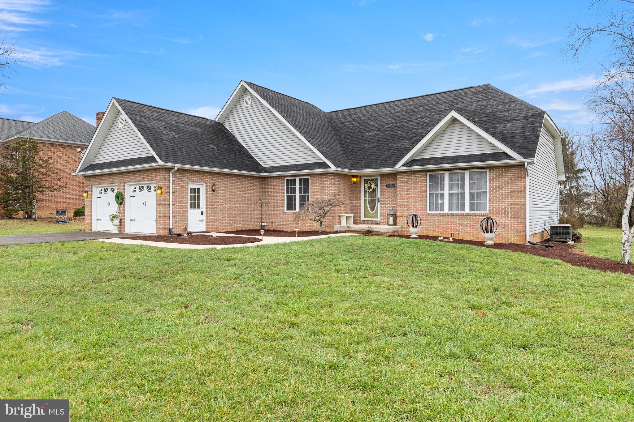 LOCUST HILL - Residential