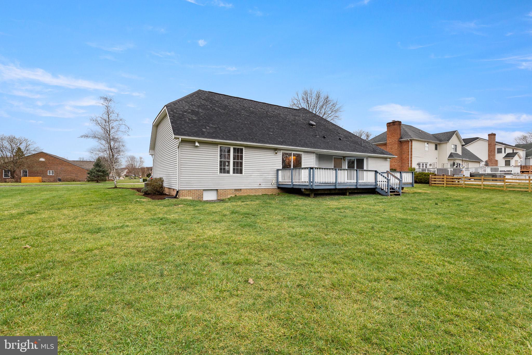 LOCUST HILL - Residential