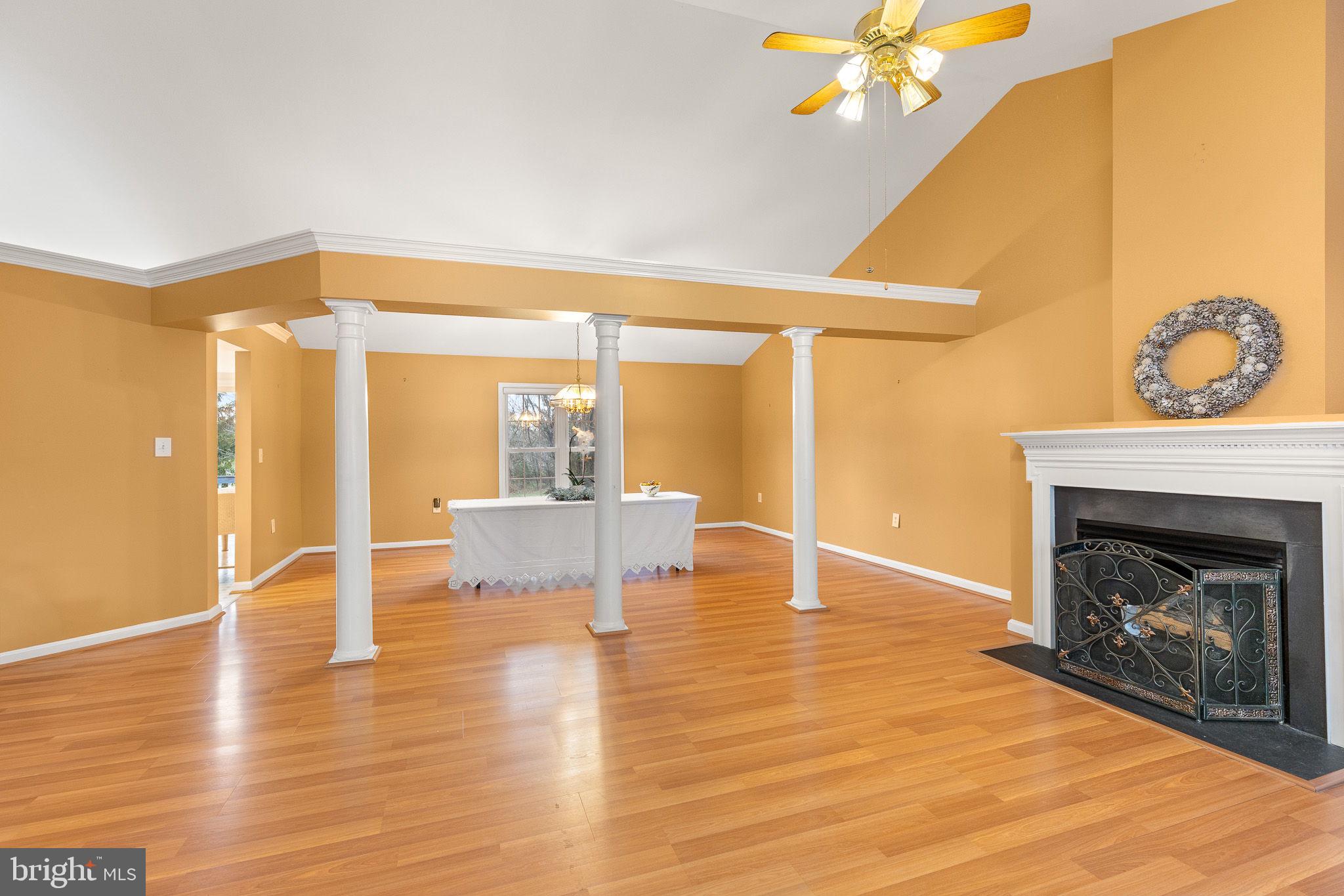 LOCUST HILL - Residential