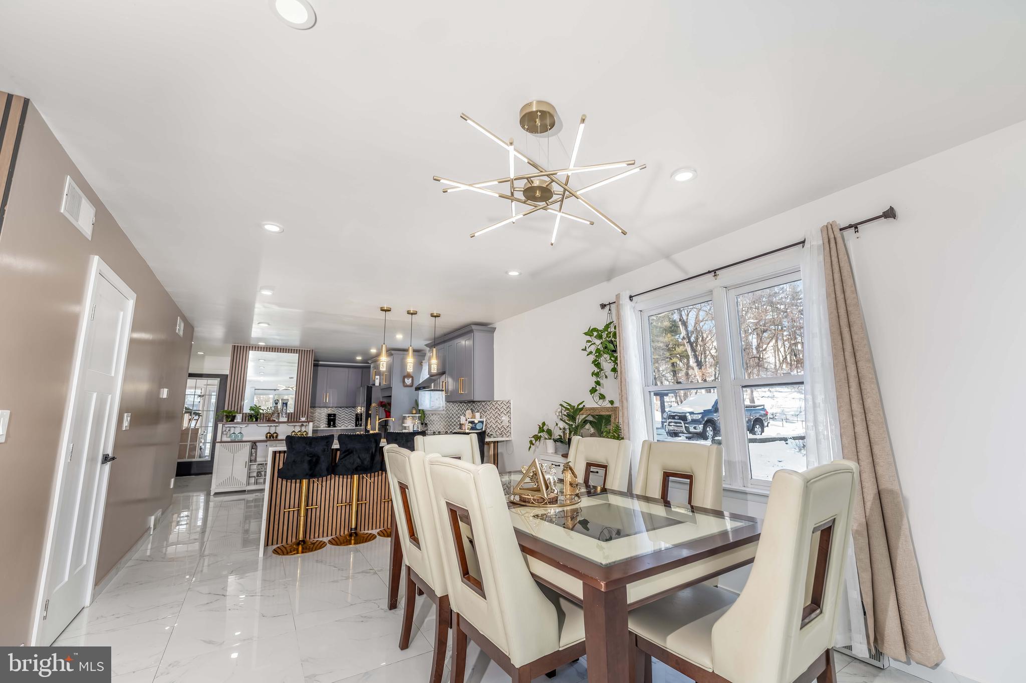 HAMPDEN - Residential