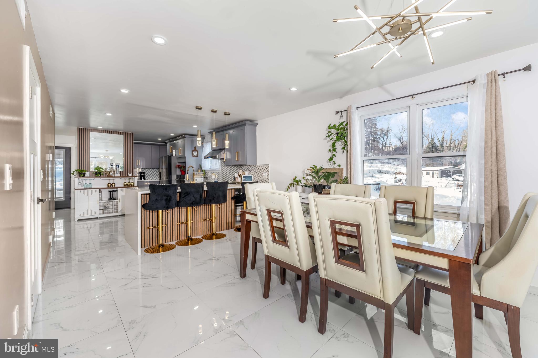 HAMPDEN - Residential