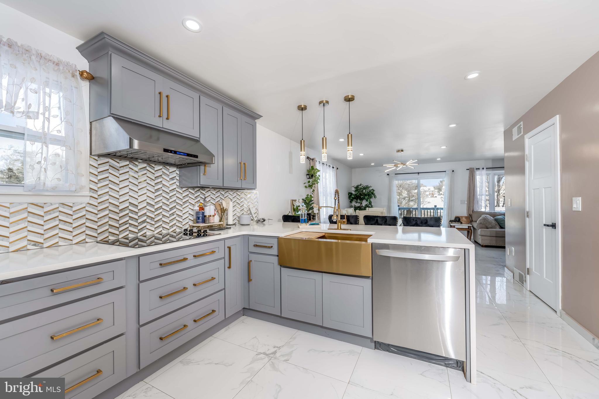 HAMPDEN - Residential