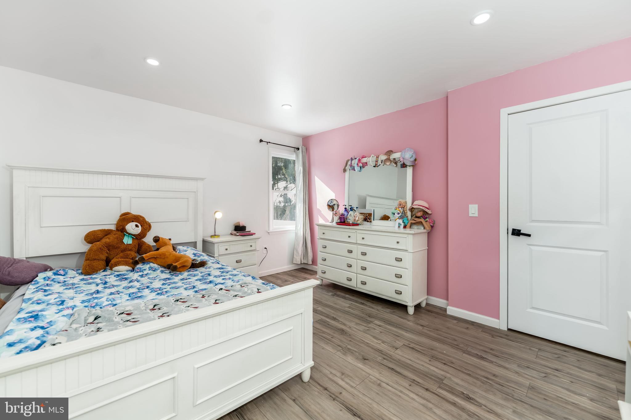 HAMPDEN - Residential