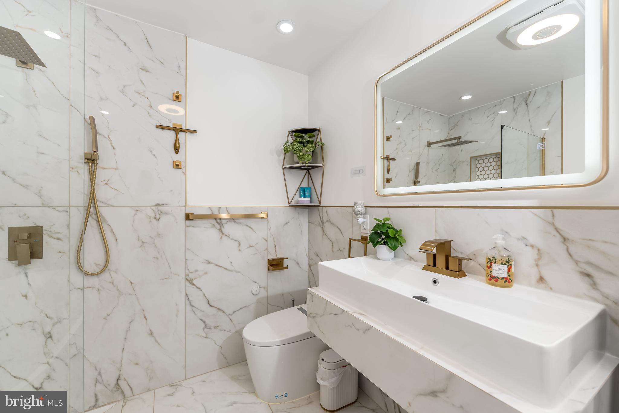 HAMPDEN - Residential