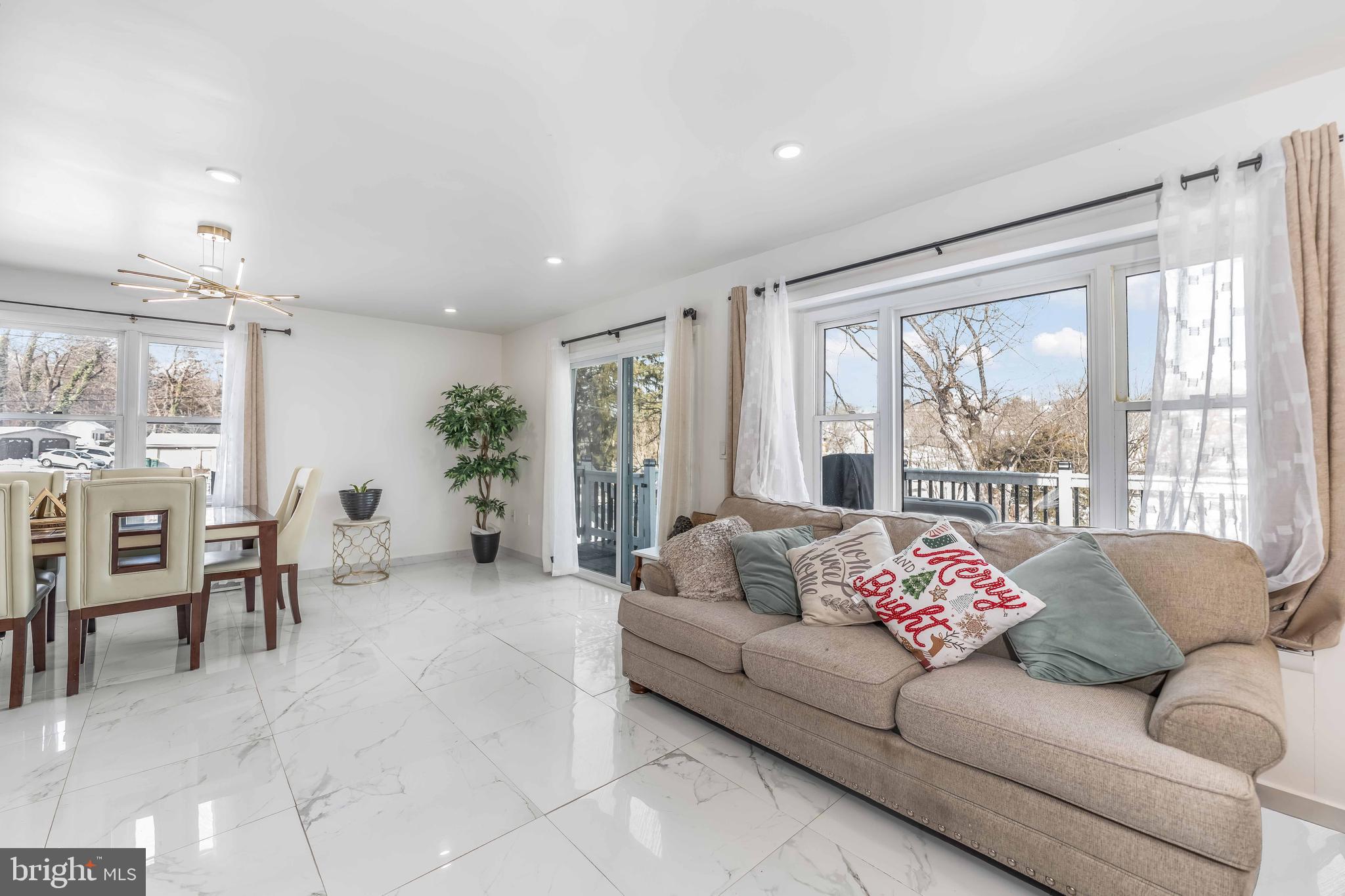 HAMPDEN - Residential