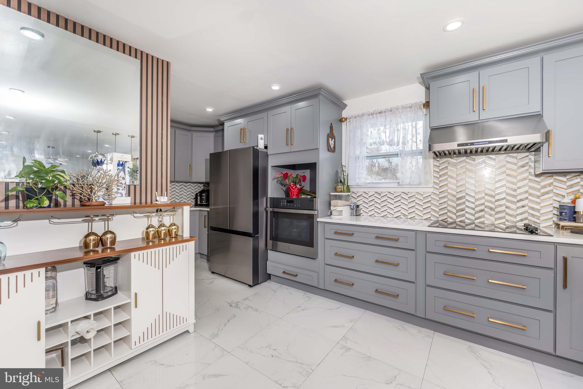 HAMPDEN - Residential