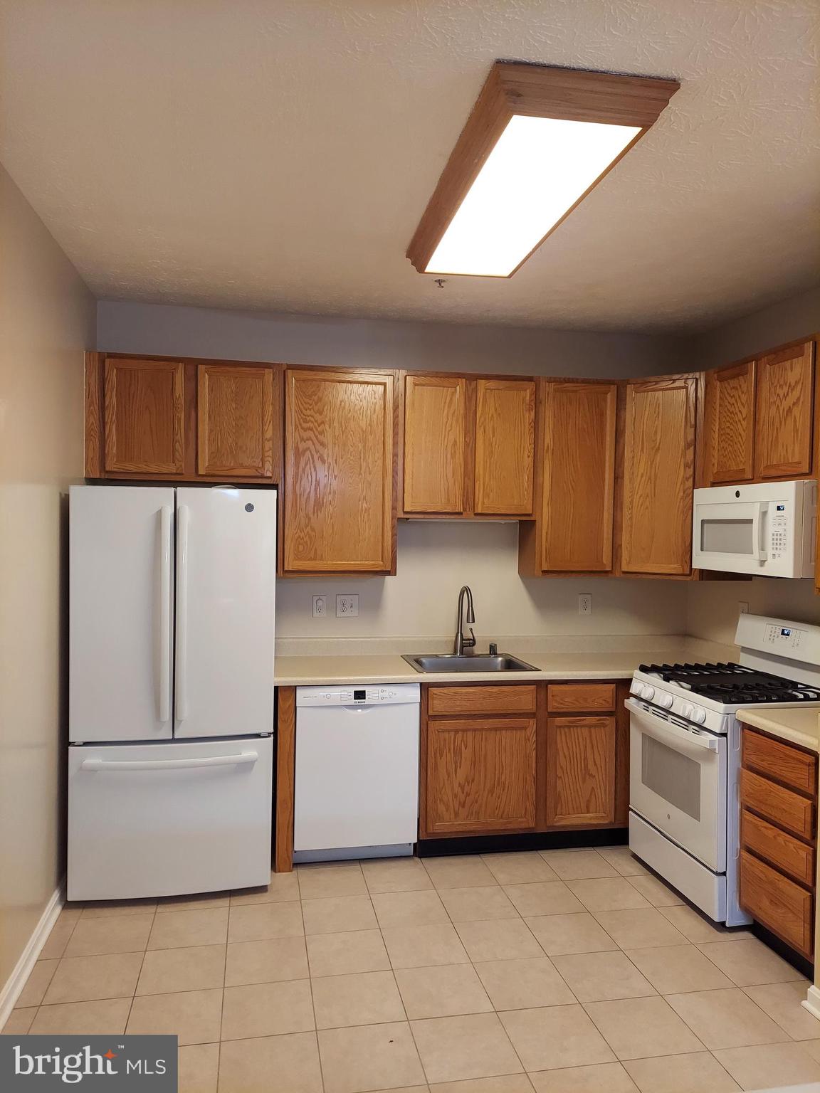 ASBURY WOODS - Residential Lease