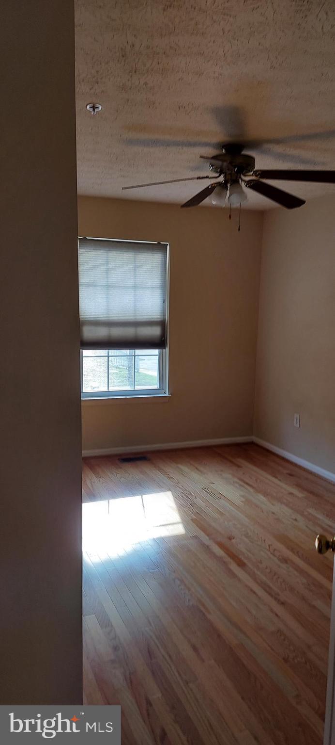 ASBURY WOODS - Residential Lease