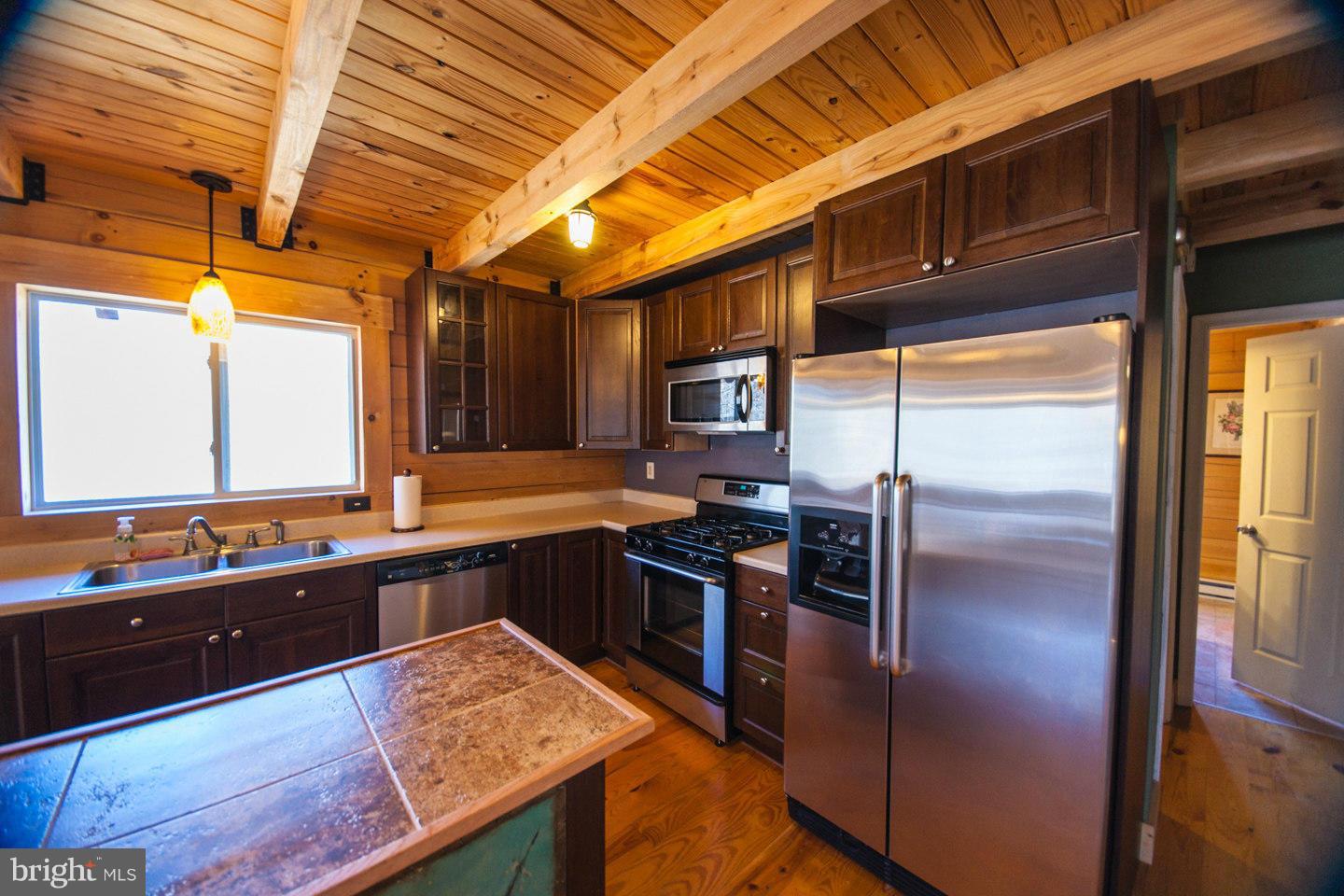 RIVER RIDGE - Residential