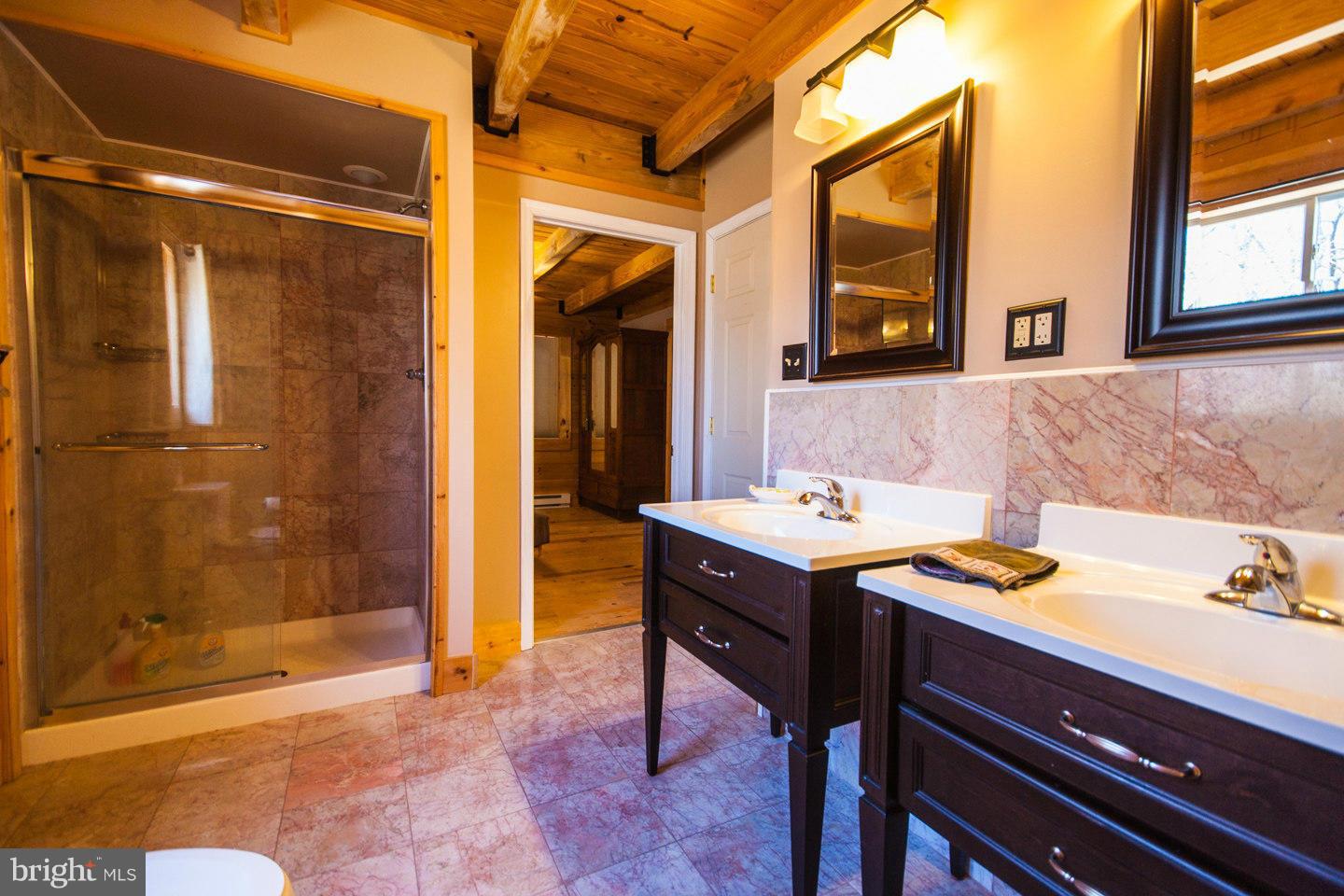 RIVER RIDGE - Residential