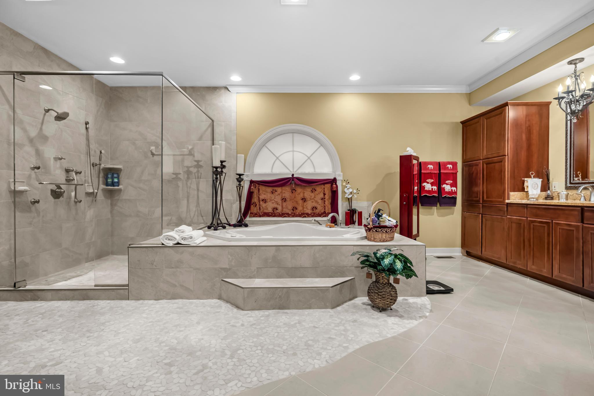 CARRIAGE HILLS - Residential