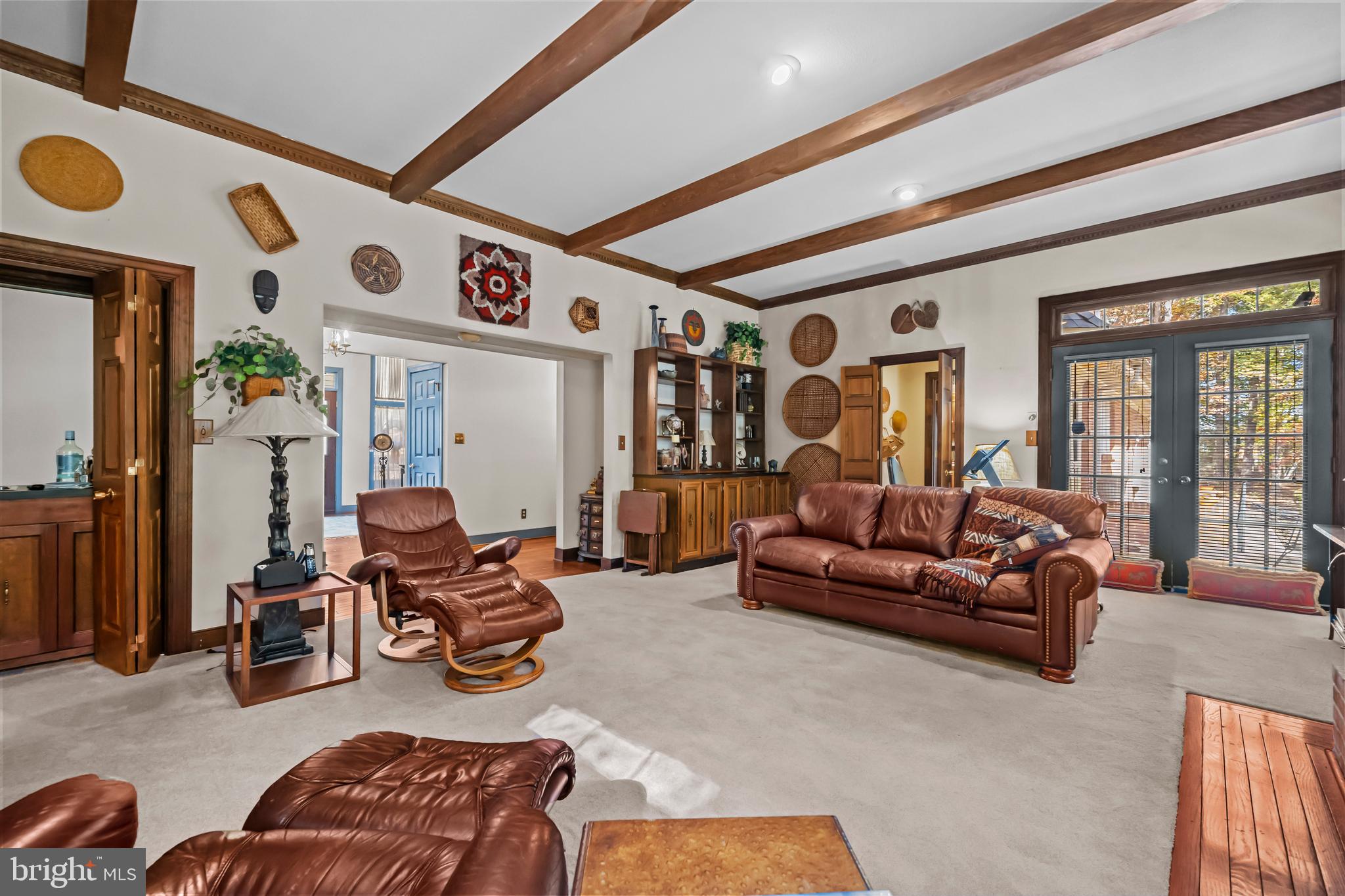 CARRIAGE HILLS - Residential