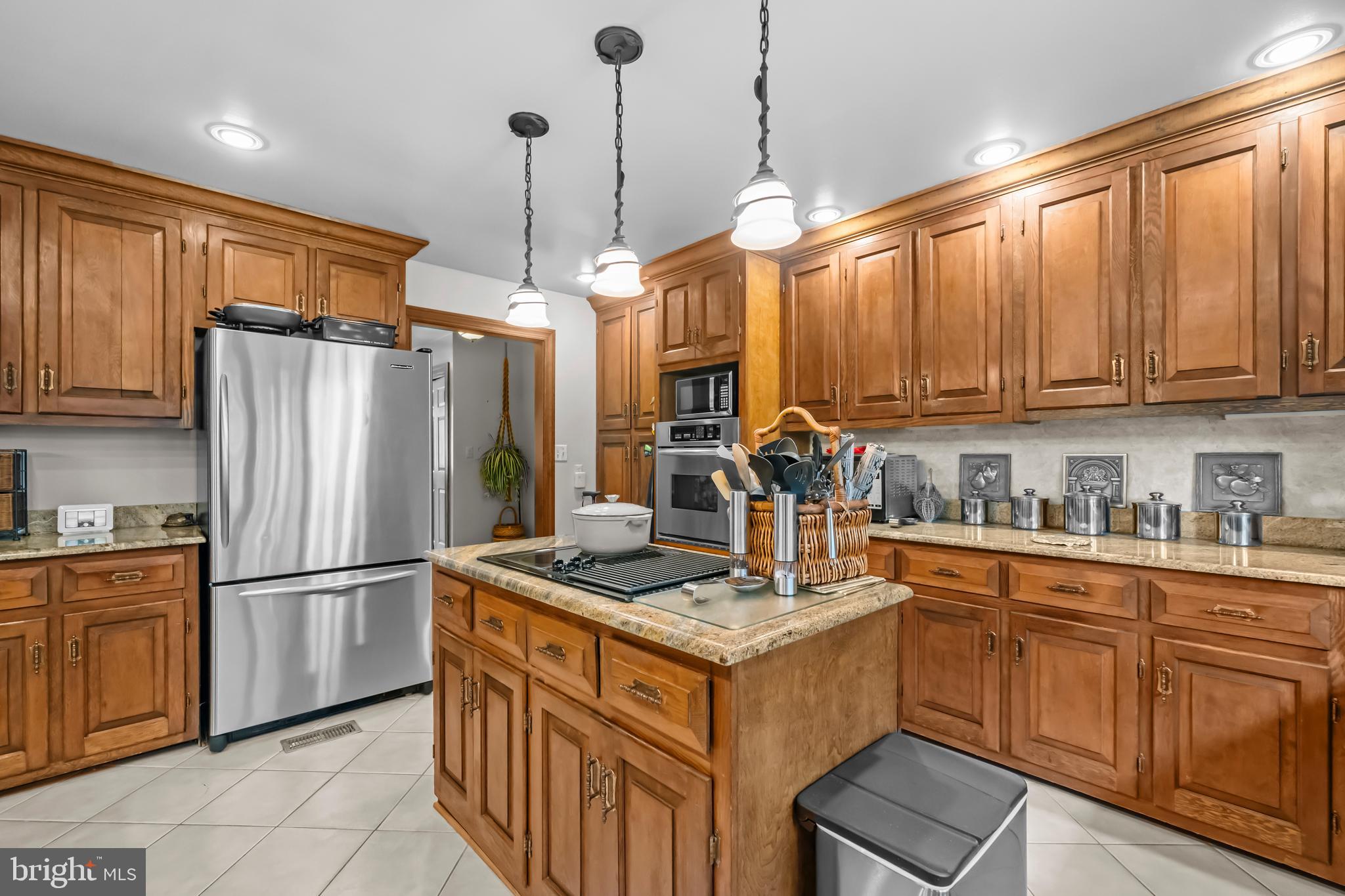 CARRIAGE HILLS - Residential