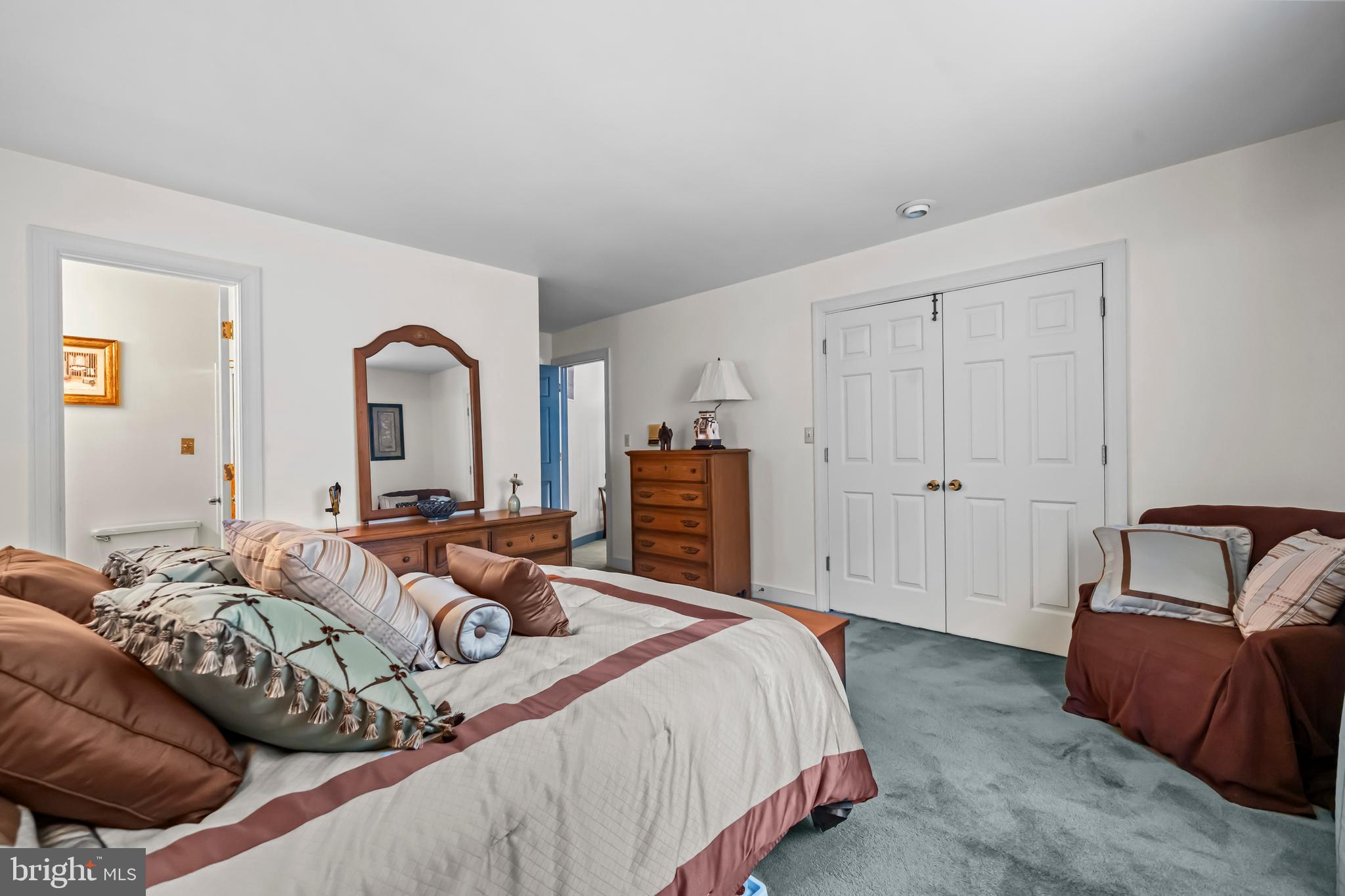 CARRIAGE HILLS - Residential