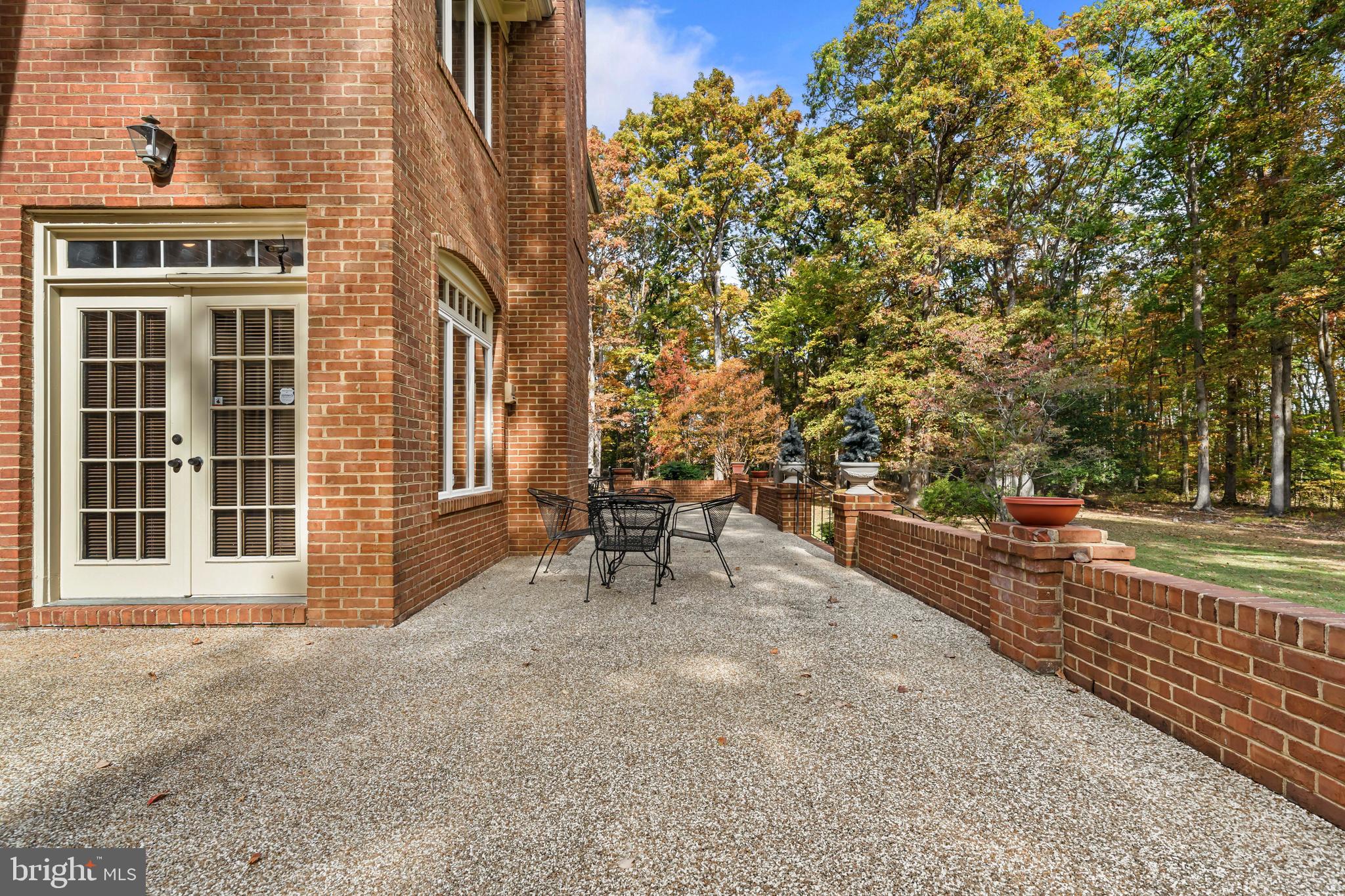 CARRIAGE HILLS - Residential