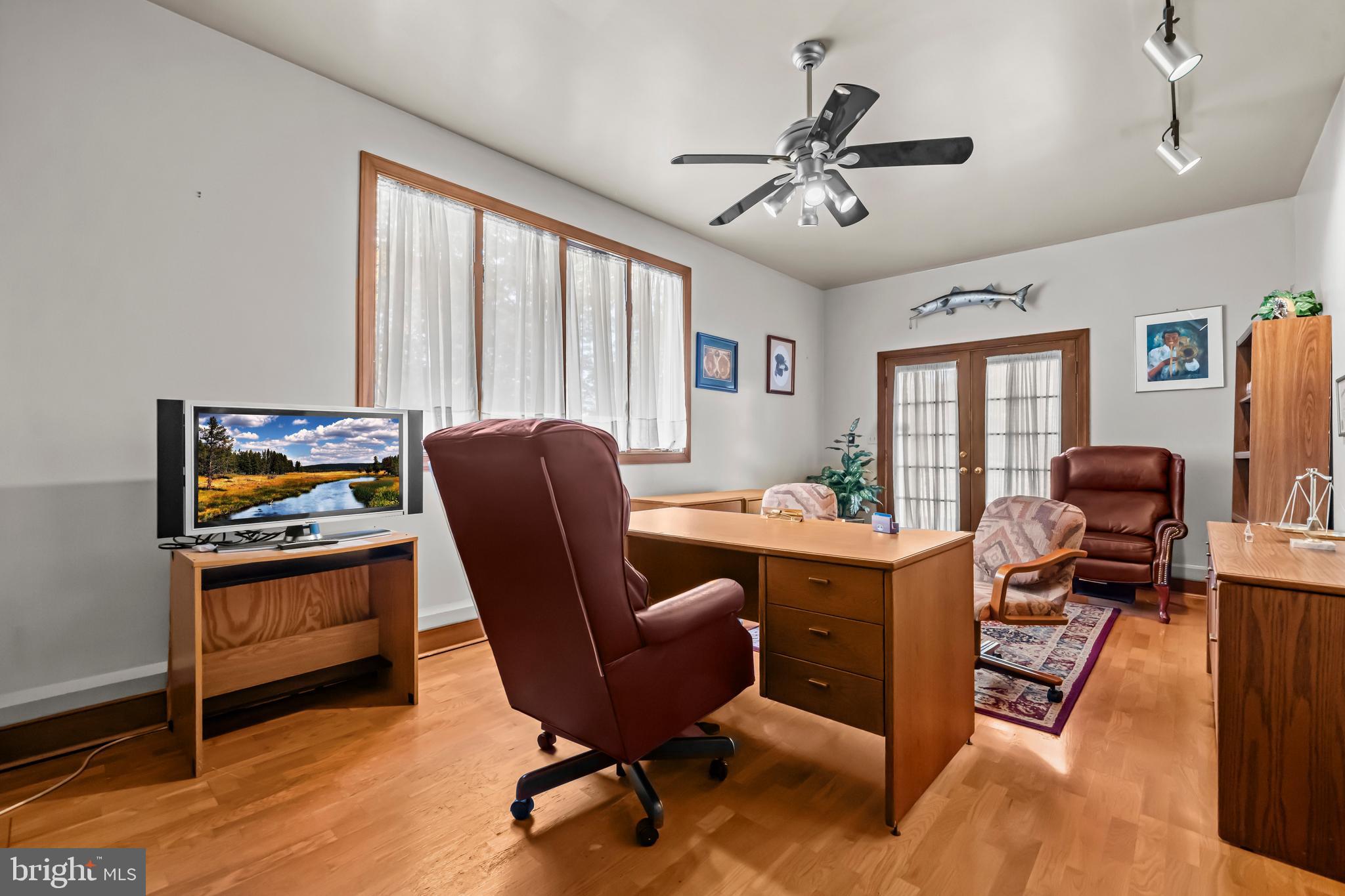 CARRIAGE HILLS - Residential