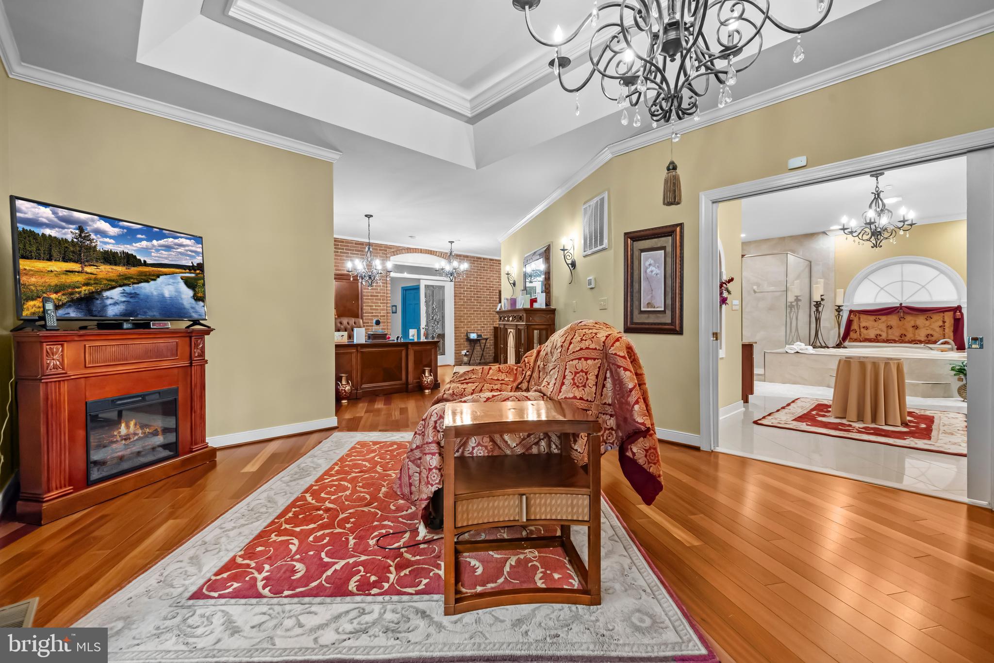 CARRIAGE HILLS - Residential