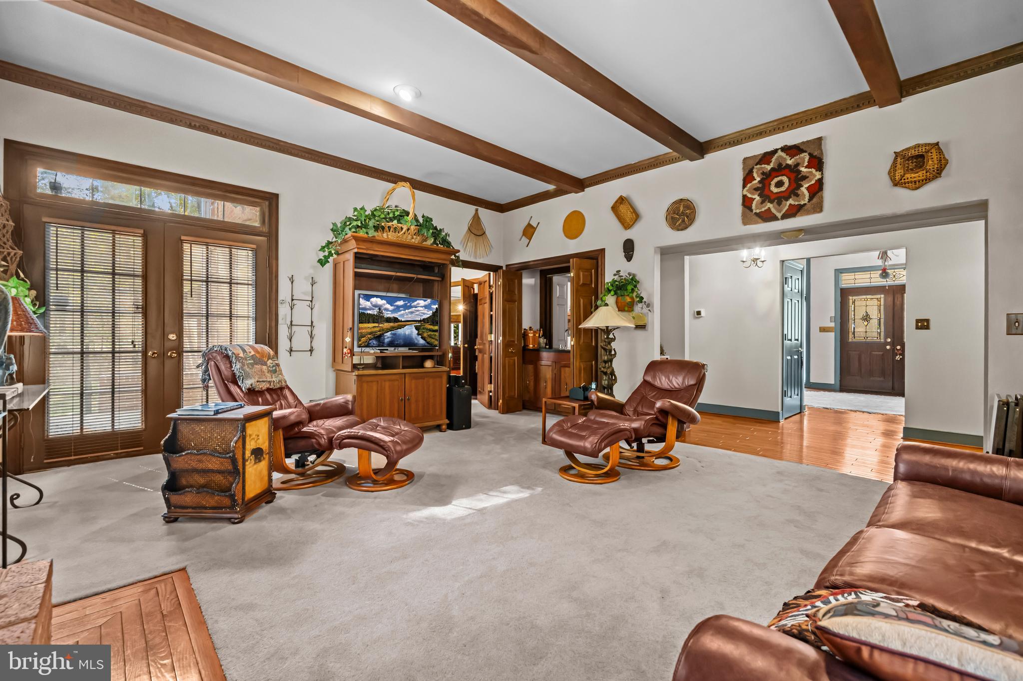 CARRIAGE HILLS - Residential