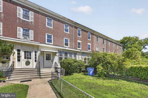 Townhouse For Sale - 132 4th Avenue<br/> Burlington County, ROEBLING, NJ 08554