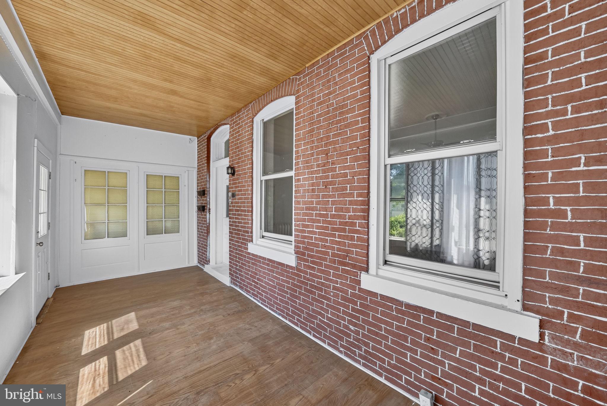 132 4TH AVENUE