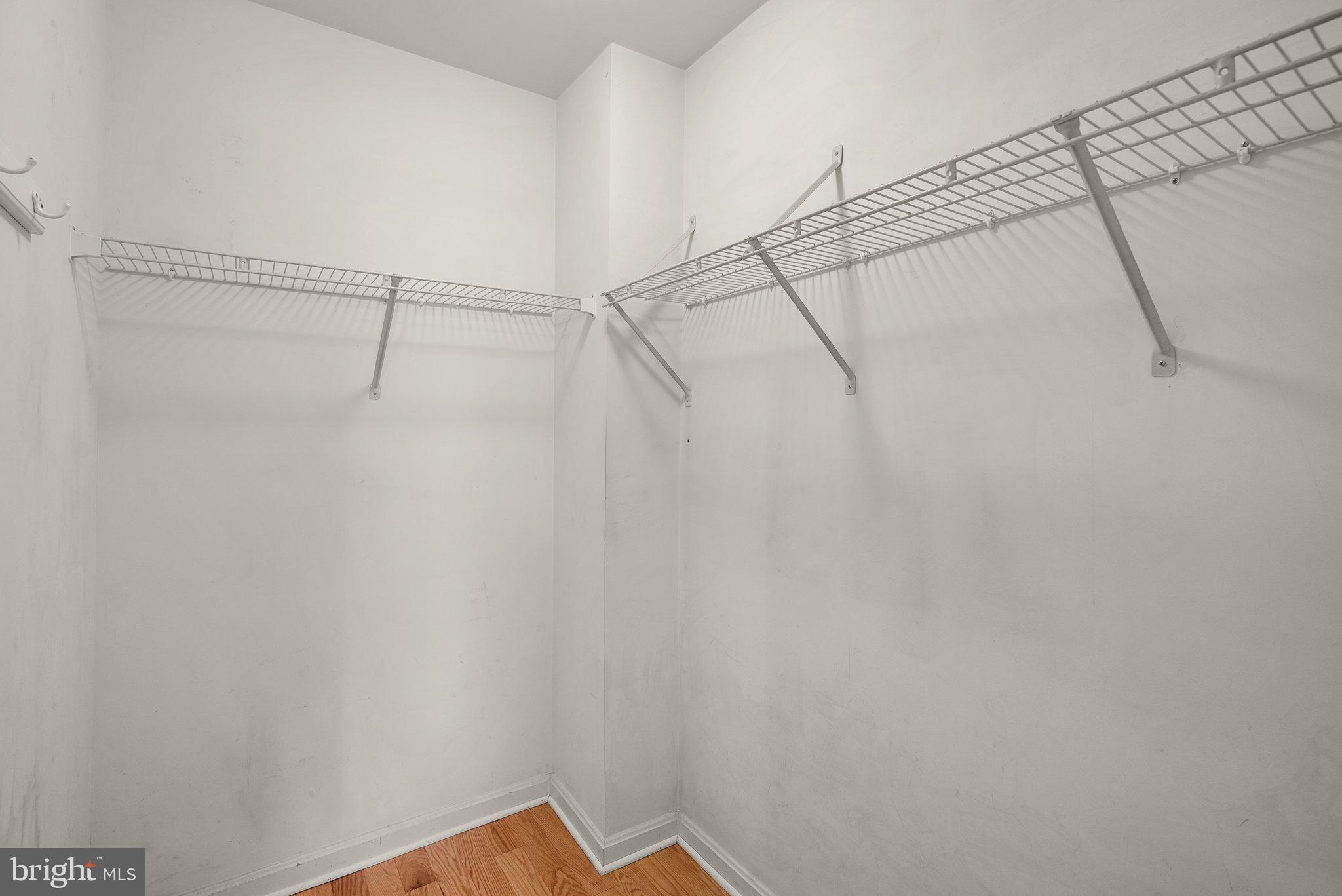 CLOVERLEAF CENTER - Residential