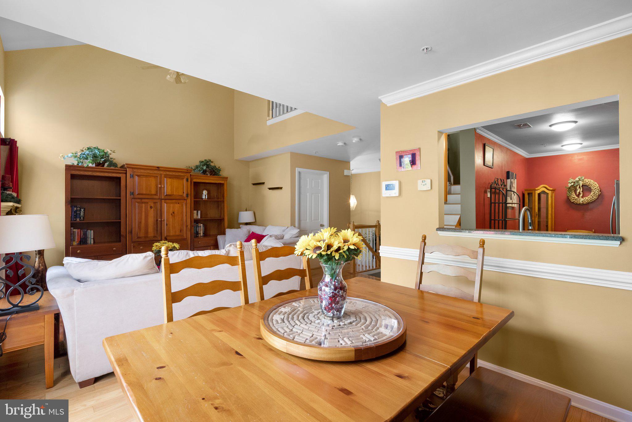 CLOVERLEAF CENTER - Residential